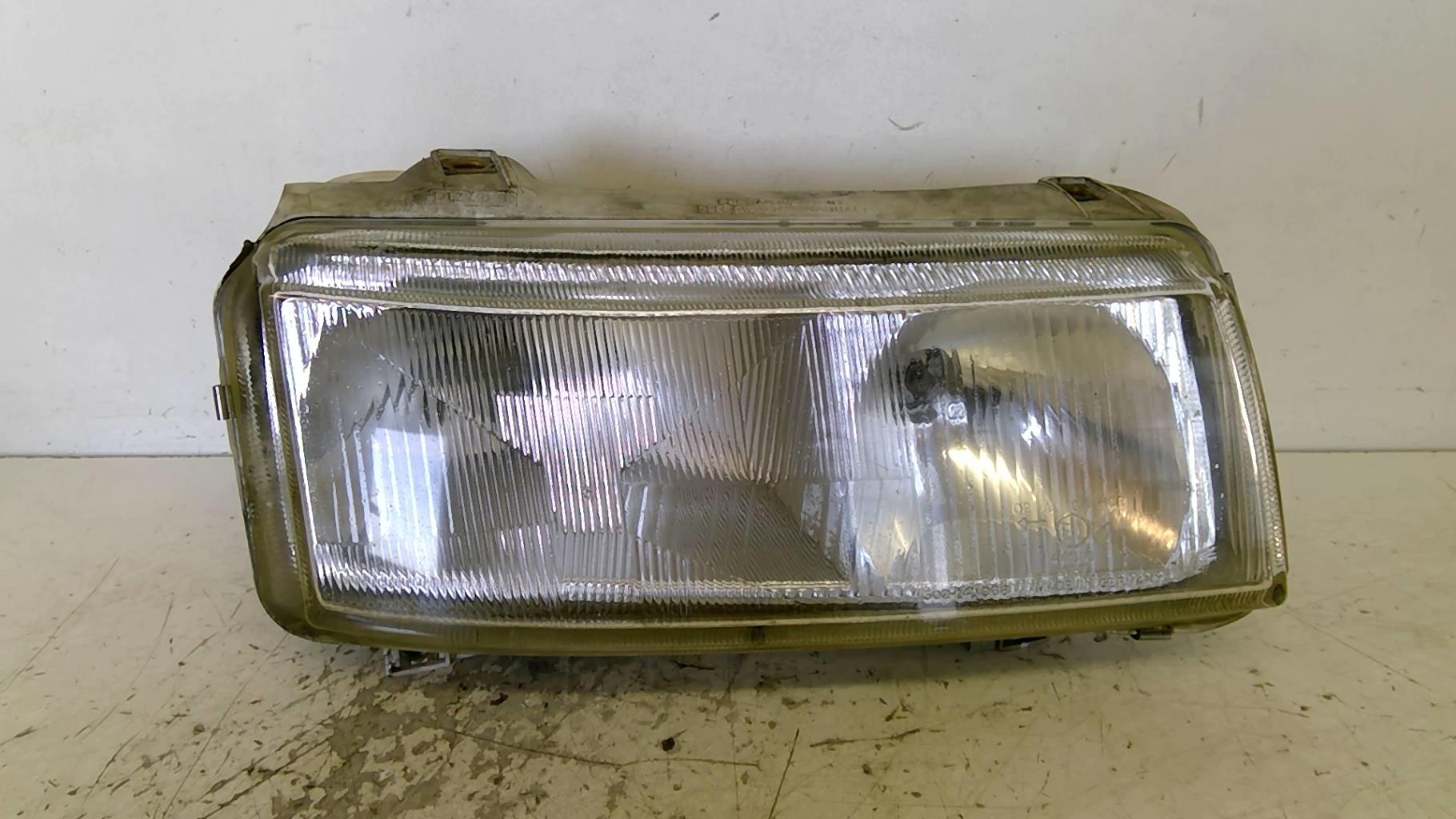 Gruppo ottico anteriore principale destro (luci)(faro) VOLKSWAGEN PASSAT 4 PHASE 1 BREAK Diésel - 1