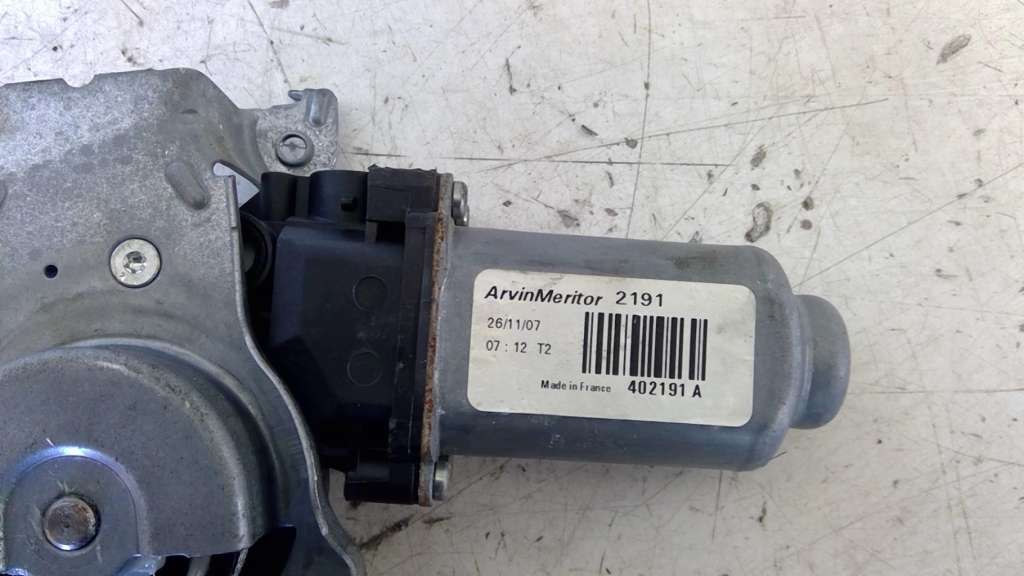 Alzacristalli elettrico posteriore sinistro NISSAN QASHQAI 1 PHASE 1 Diésel - 1