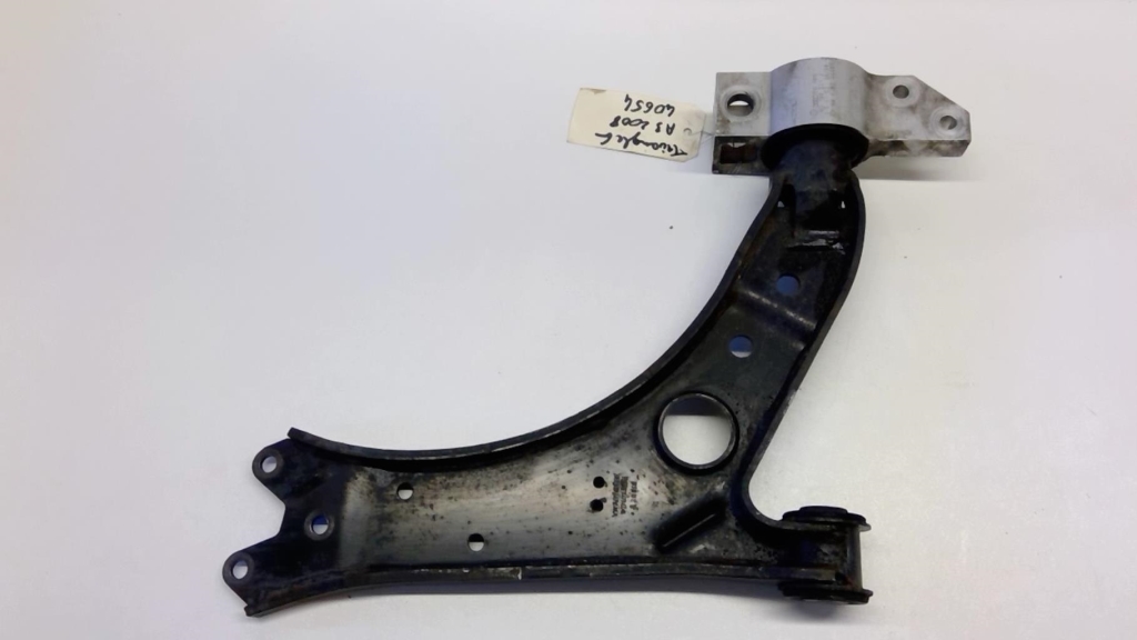 Triangle avant gauche AUDI A3 2 PHASE 1 Diesel - 1