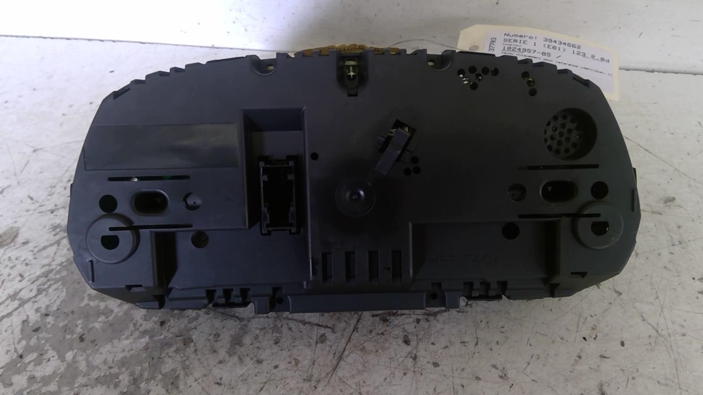 Compteur BMW SERIE 1 E87 PHASE 2 Diesel - 1