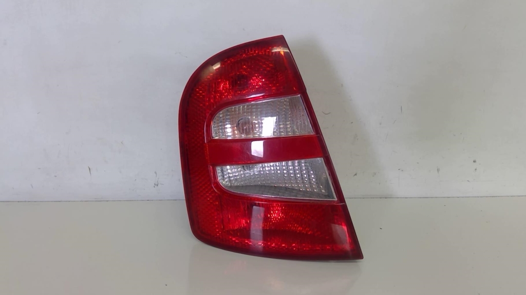 Fanale posteriore principale sinistro (luci) SKODA FABIA 1 PHASE 1 Gasolina - 1
