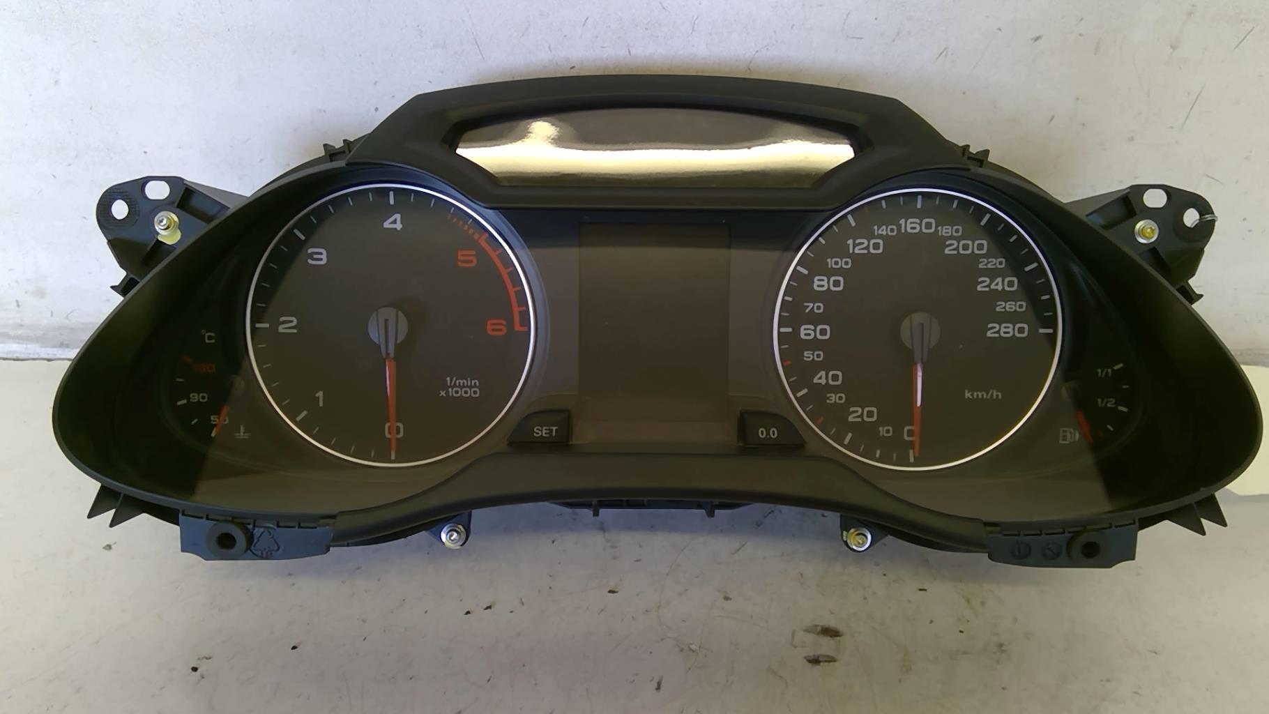 Compteur AUDI A4 3 PHASE 1 Diesel - 1