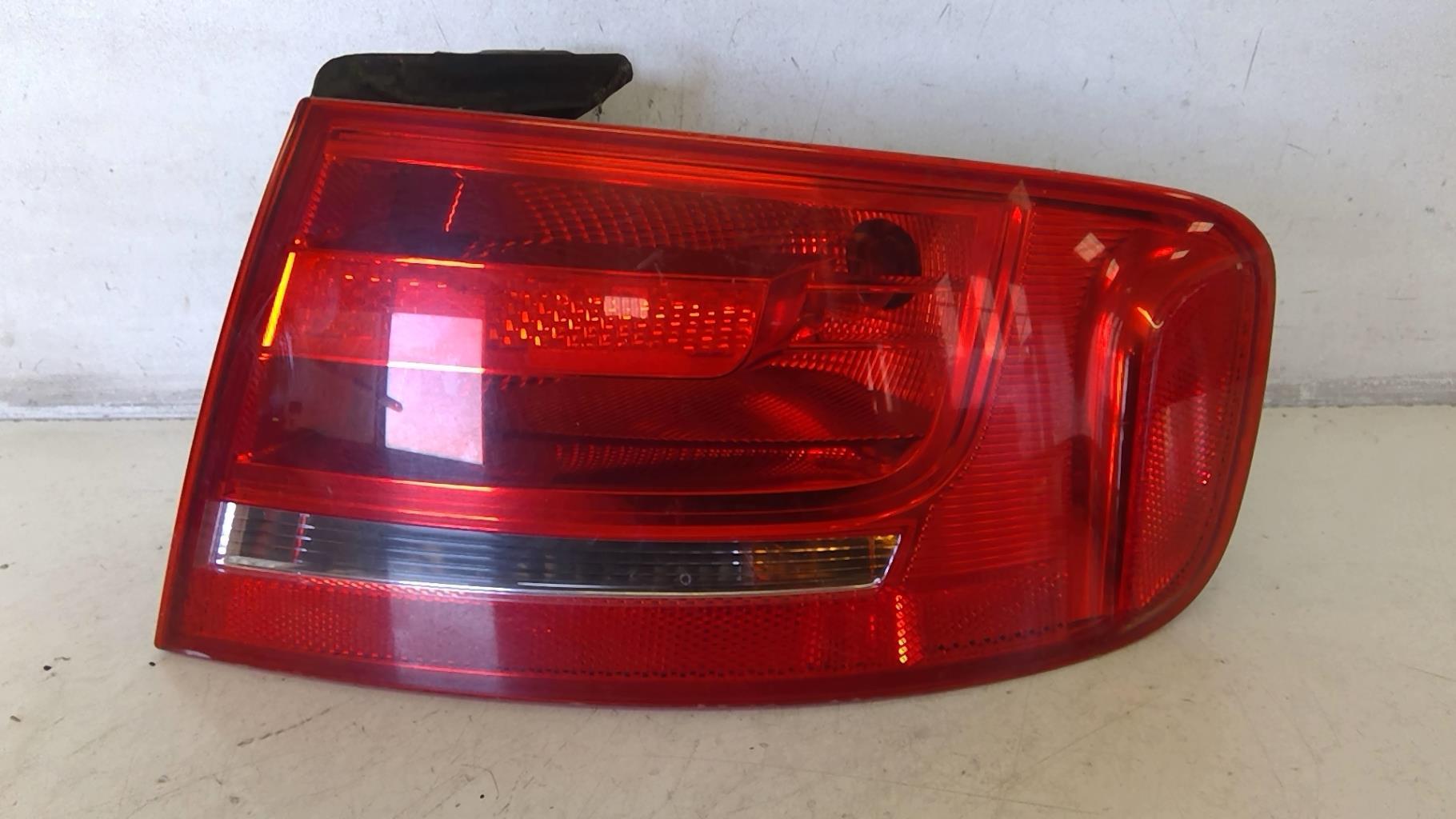 Fanale posteriore principale destro (luci) AUDI A4 3 PHASE 1 Diésel - 1