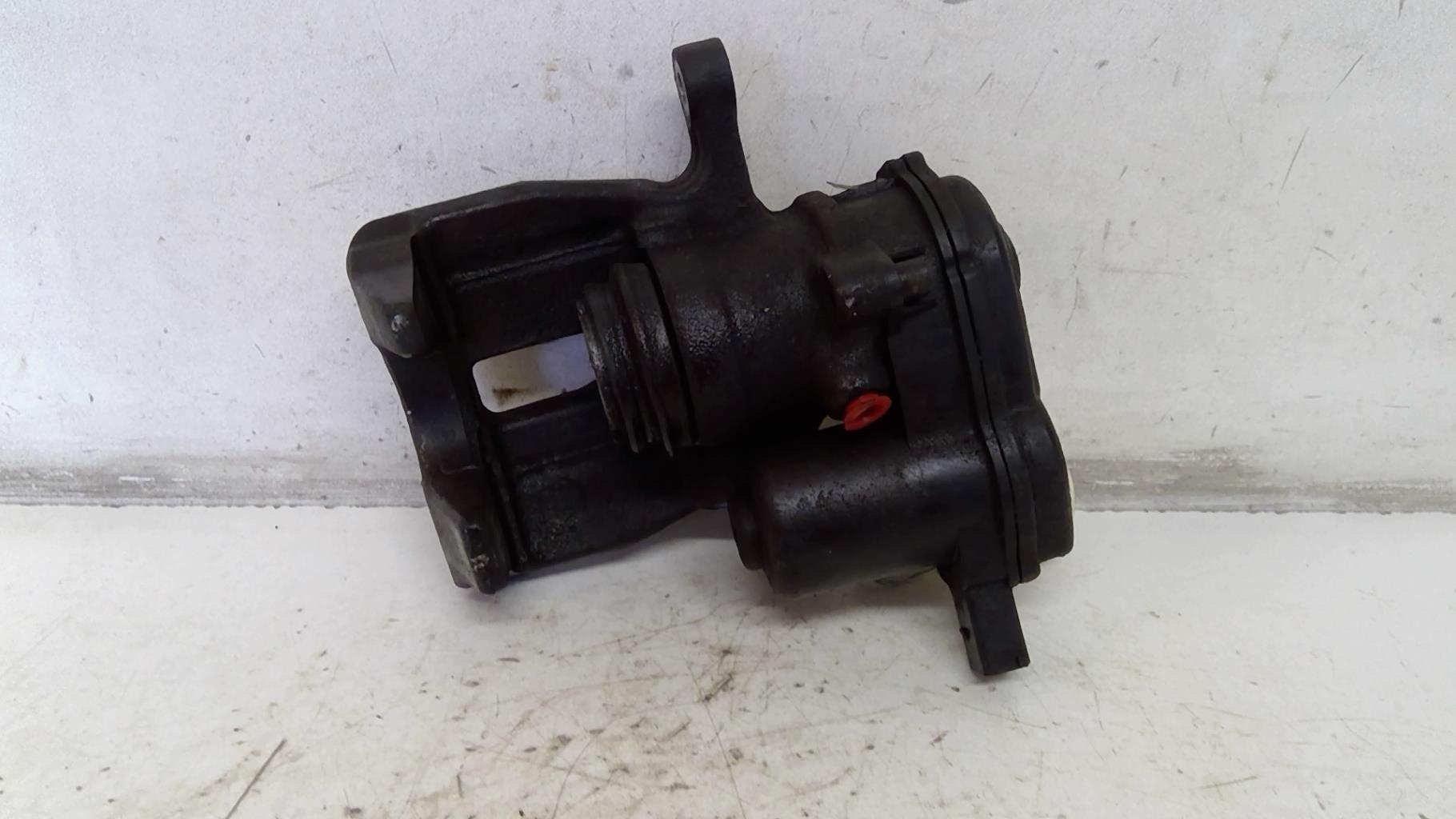 Pinza freni posteriore destra AUDI A4 3 PHASE 1 Diésel - 1