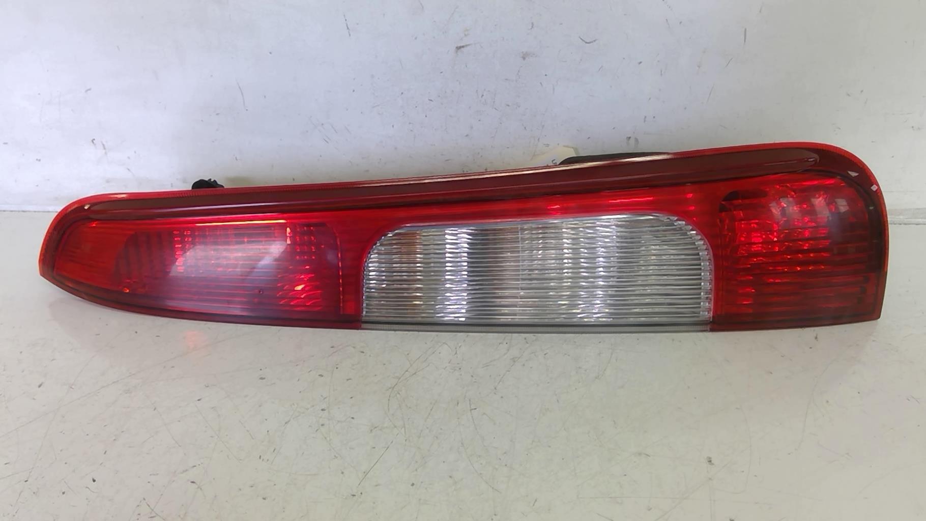 Fanale posteriore principale destro (luci) FORD C-MAX 1 PHASE 1 Diésel - 1