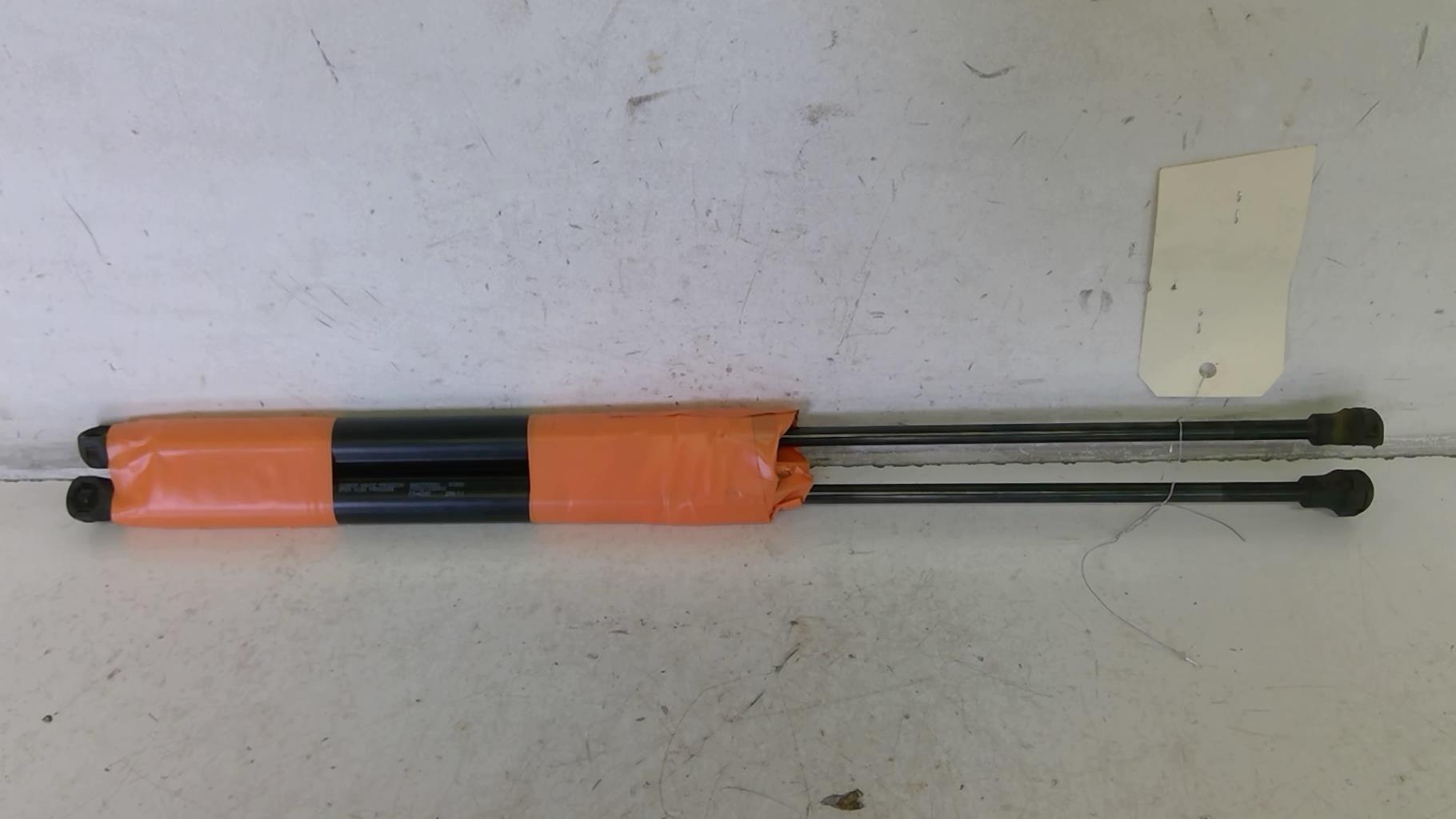 Verin de coffre CITROEN C3 2 PHASE 1 Essence - 1