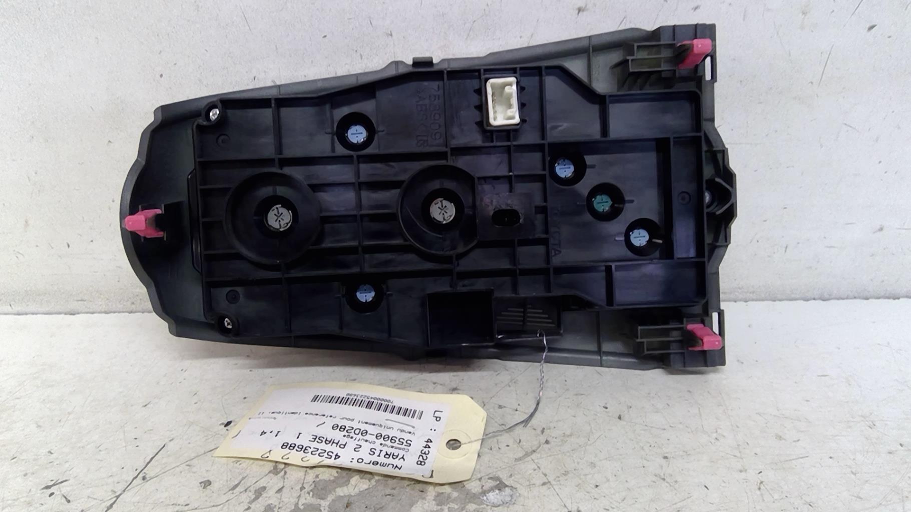 Commande chauffage TOYOTA YARIS 2 PHASE 1 Diesel - 1