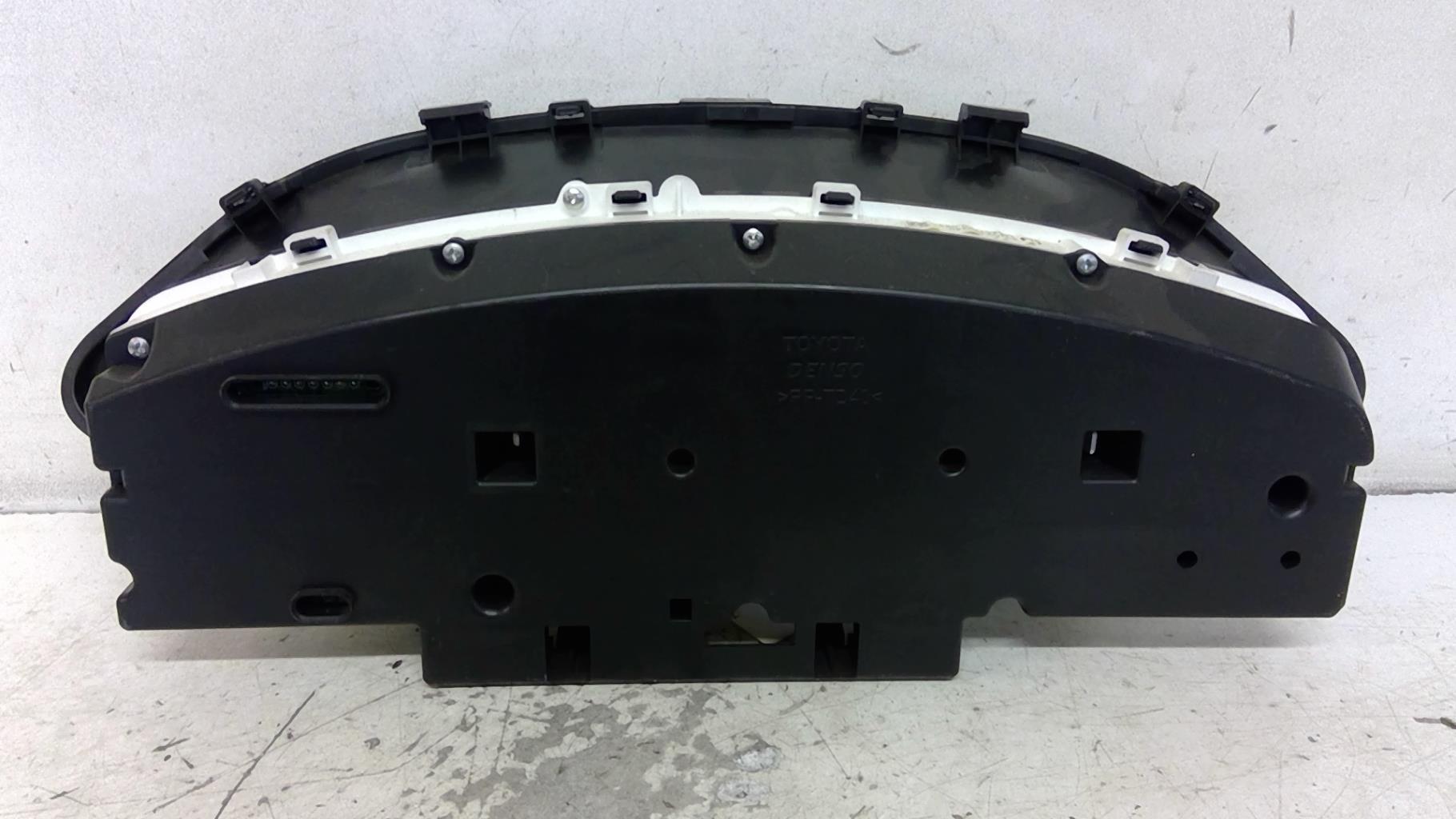 Compteur TOYOTA YARIS 2 PHASE 1 Diesel - 1
