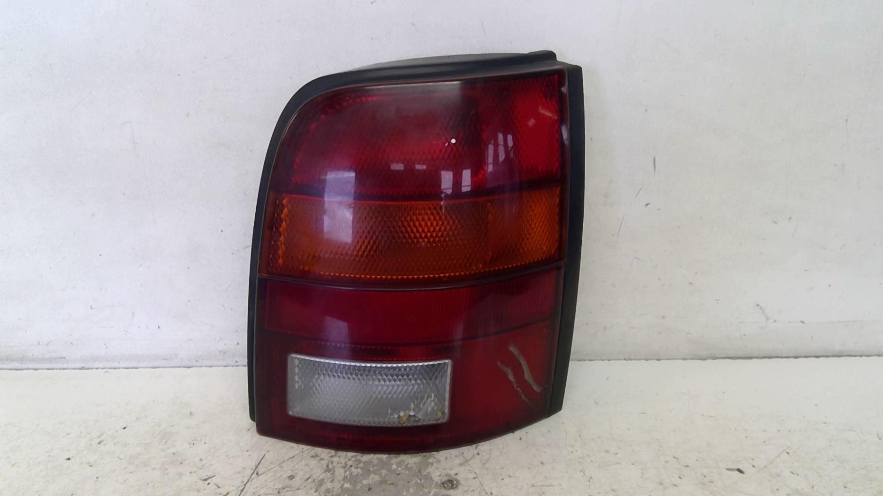 Fanale posteriore principale destro (luci) NISSAN MICRA 2 PHASE 1 Gasolina - 1
