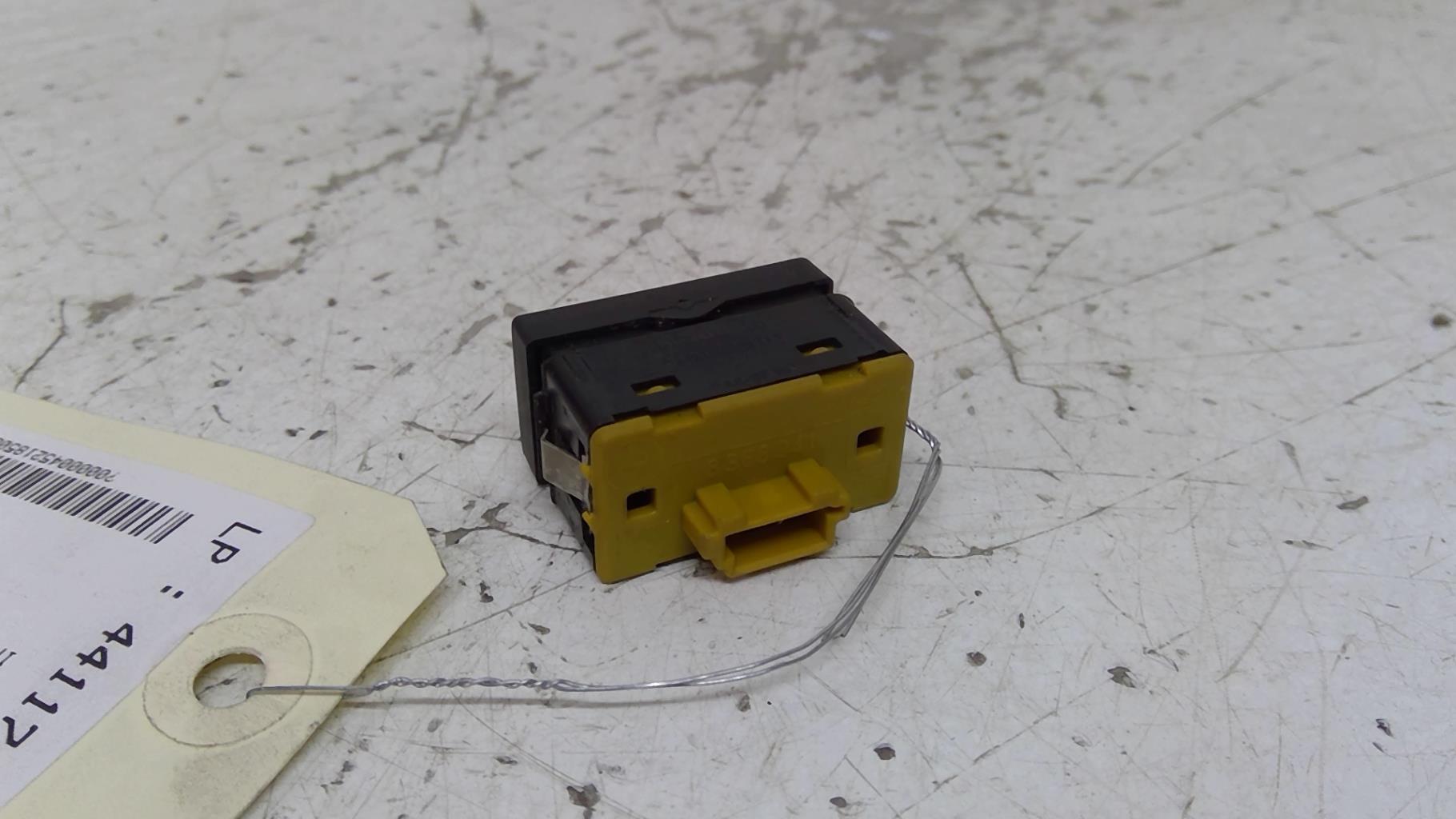 Interruttore lavacristalli anteriore destro BMW Z3 E36 ROADSTER CABRIOLET Gasolina - 1