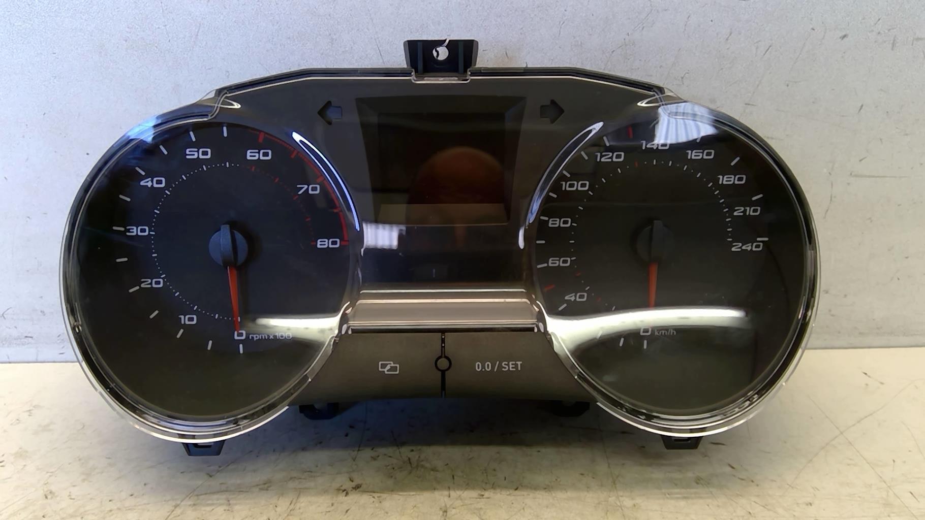 Compteur SEAT IBIZA 4 PHASE 1 COUPE Essence - 1