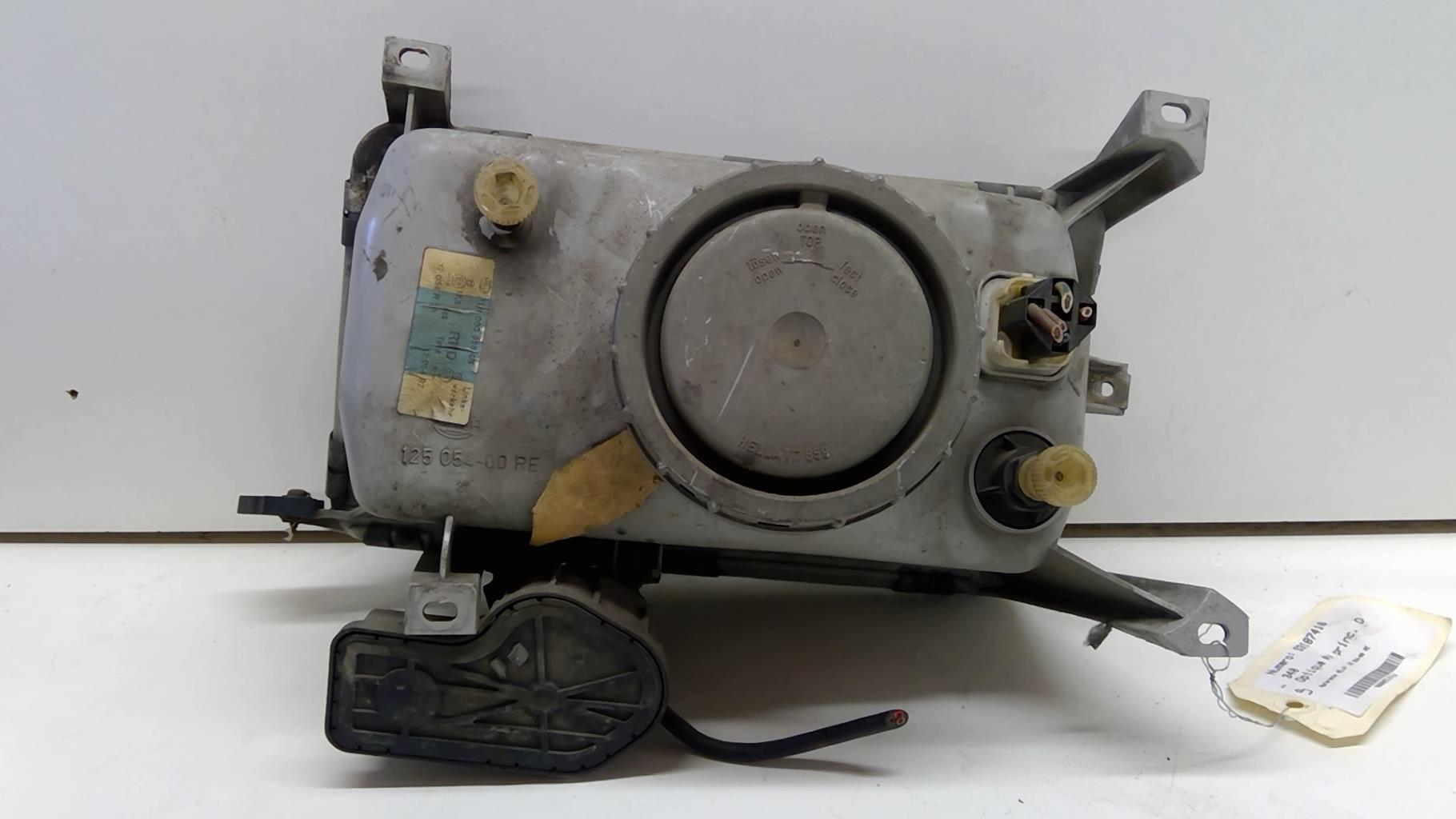 Gruppo ottico anteriore principale destro (luci)(faro) VOLVO 340  - 1