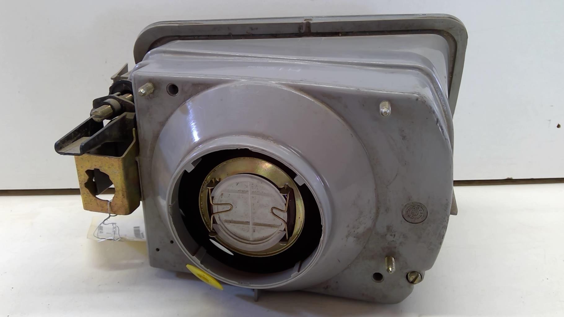 Gruppo ottico anteriore principale sinistro (luci)(faro) RENAULT R18  - 1