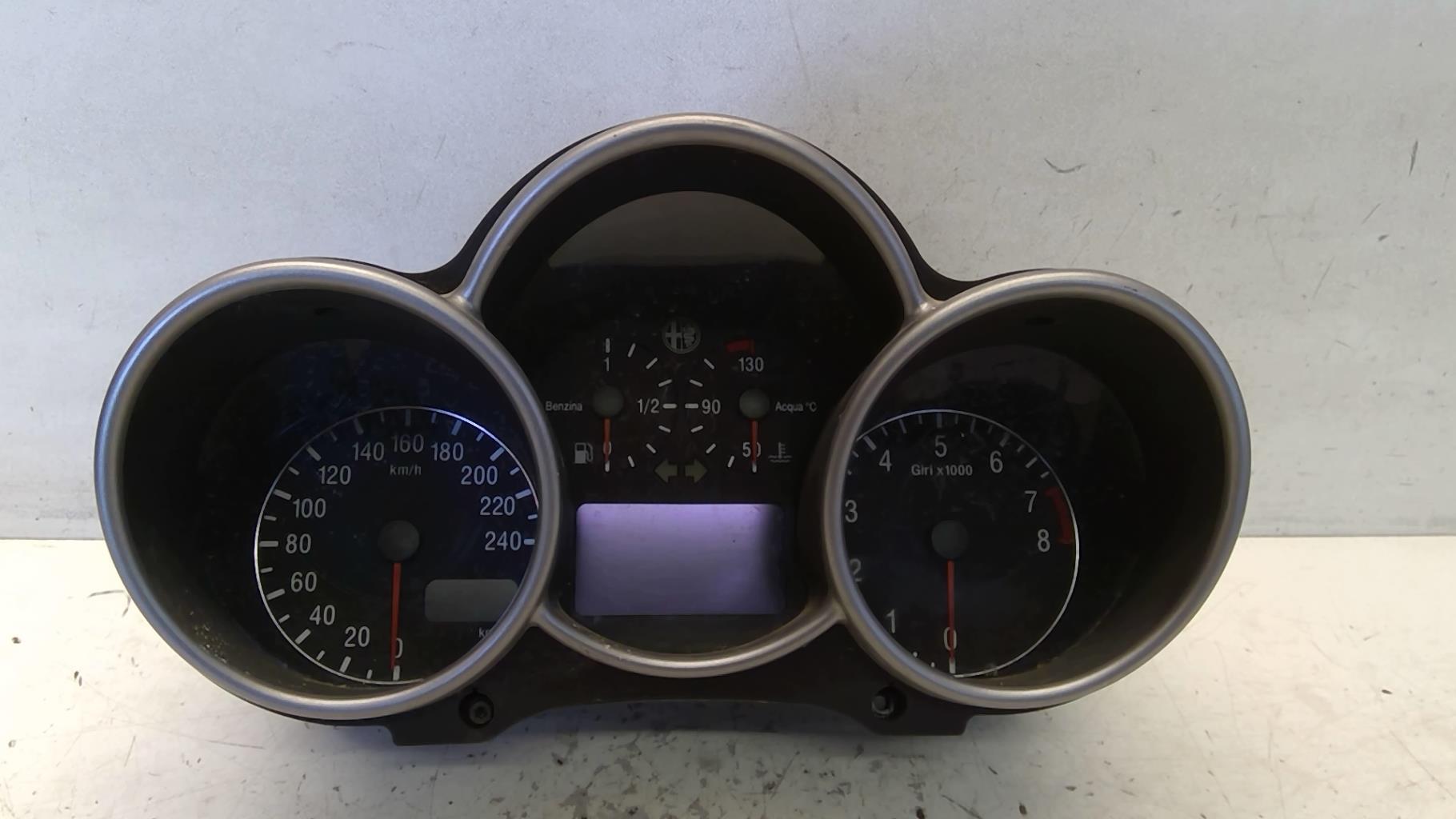 Compteur ALFA ROMEO 147 PHASE 1 Essence - 1