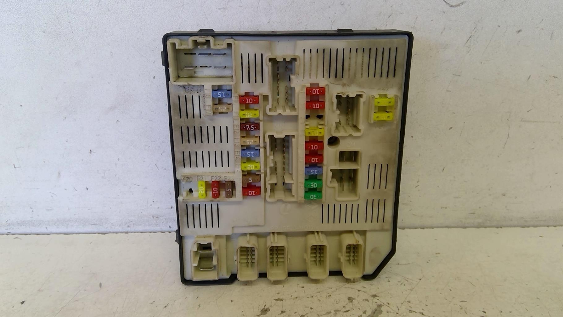 Boitier USM  RENAULT MEGANE 3 PHASE 1 BREAK Diesel - 1