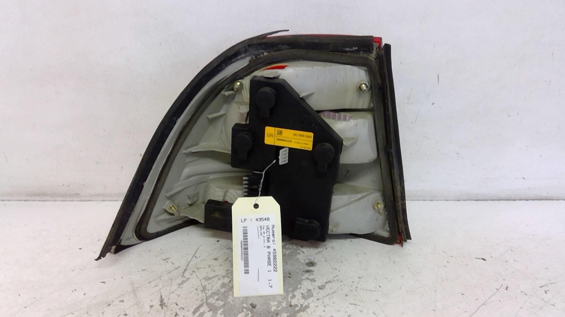 Fanale posteriore principale destro (luci) OPEL VECTRA B PHASE 1 Diésel - 1