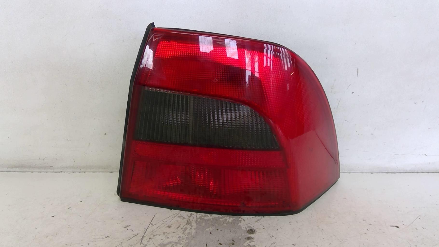 Fanale posteriore principale destro (luci) OPEL VECTRA B PHASE 2 Diésel - 1