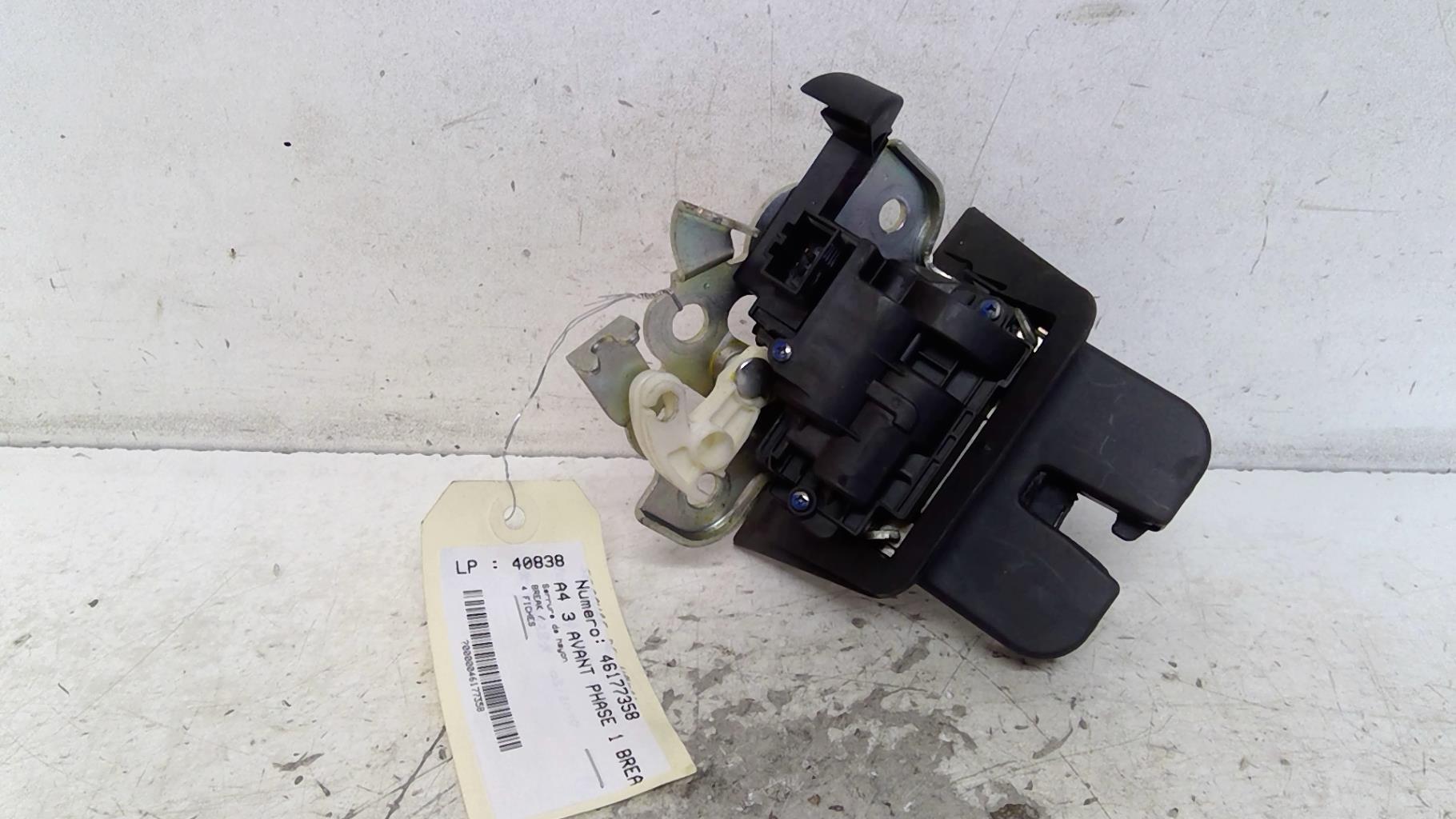 Serrure de hayon AUDI A4 3 AVANT PHASE 1 BREAK Diesel - 1