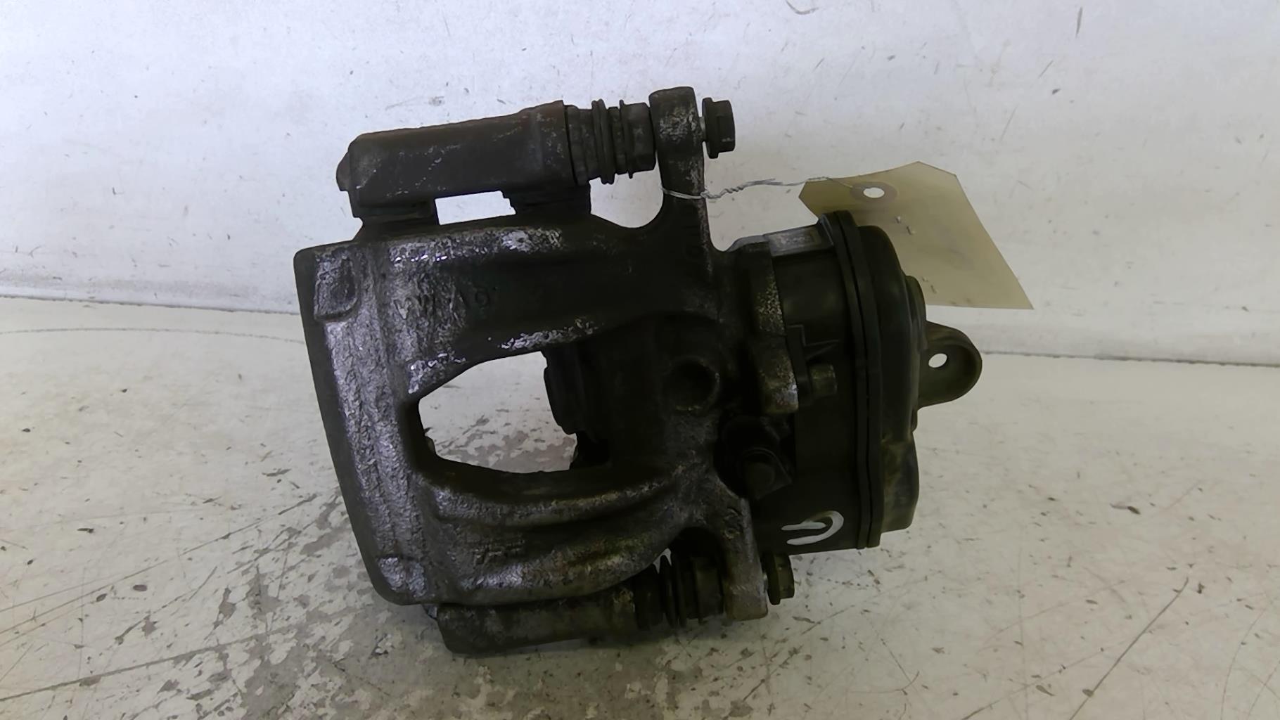 Pinza freni posteriore sinistra AUDI A4 4 AVANT PHASE 1 BREAK Diésel - 1