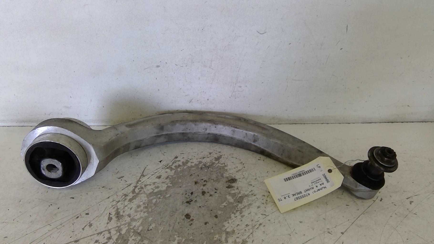 Triangle avant gauche AUDI A4 4 AVANT PHASE 1 BREAK Diesel - 1