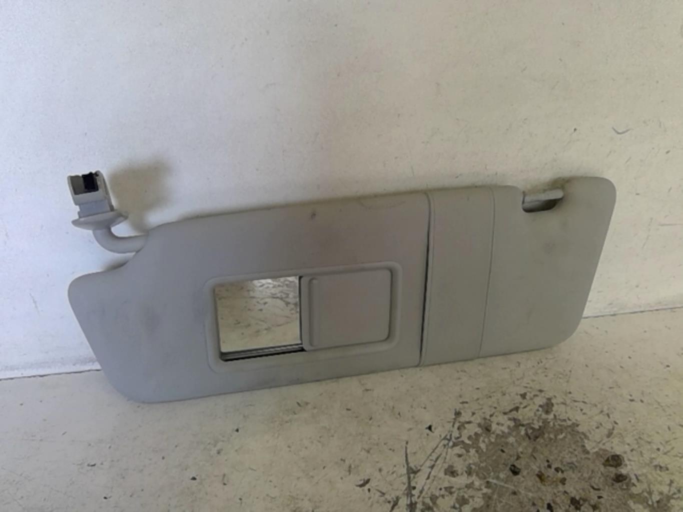 Pare soleil gauche AUDI A3 2 PHASE 2 Diesel - 1