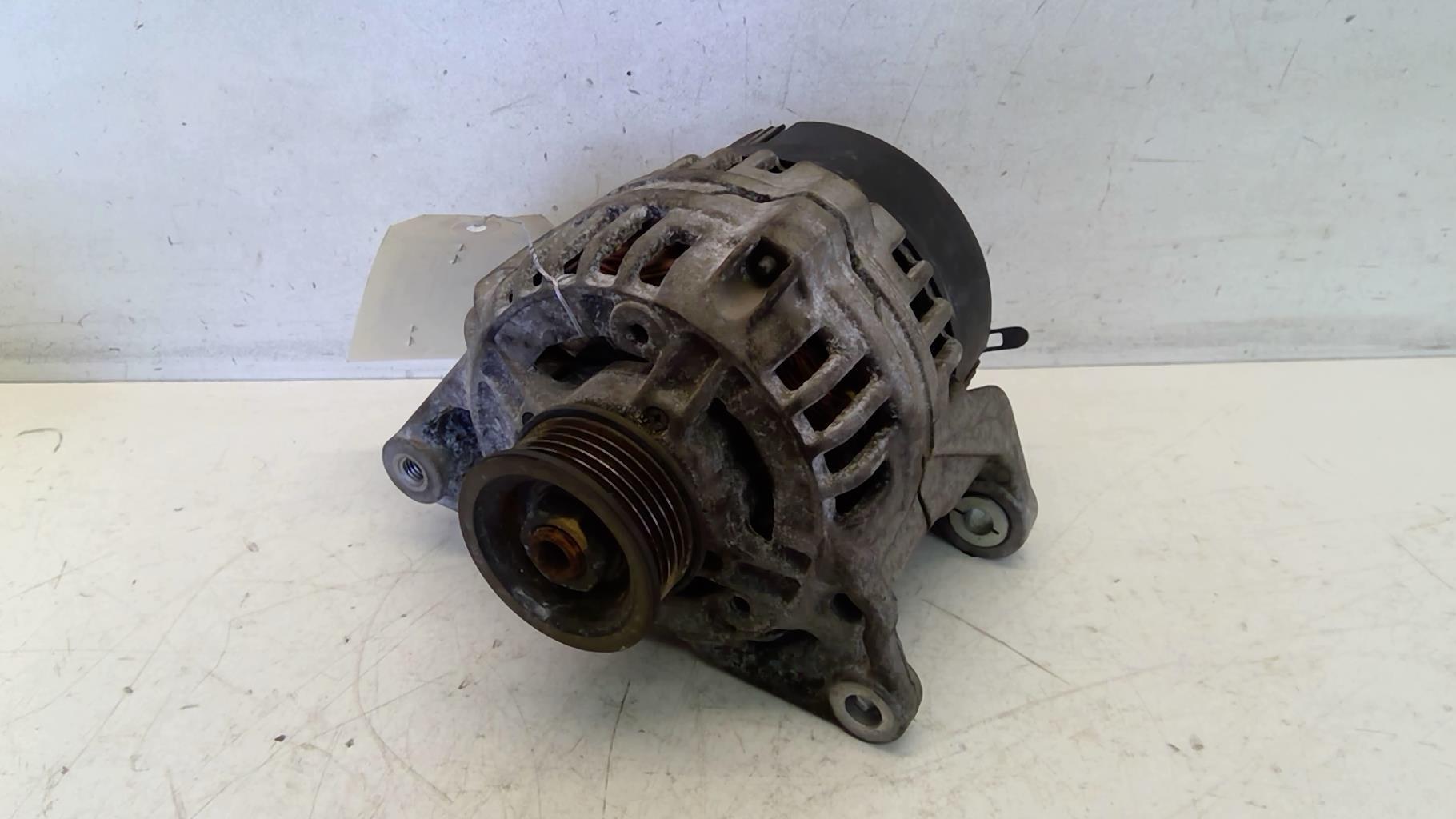 Alternateur AUDI A4 1 PHASE 1 Essence - 1