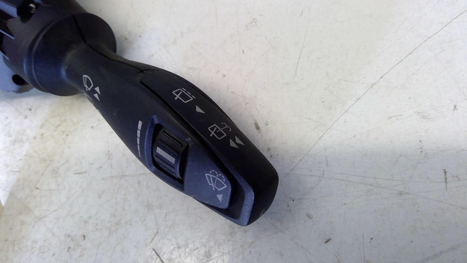 Devio tergicristalli FORD FIESTA 6 PHASE 1 Diésel - 1
