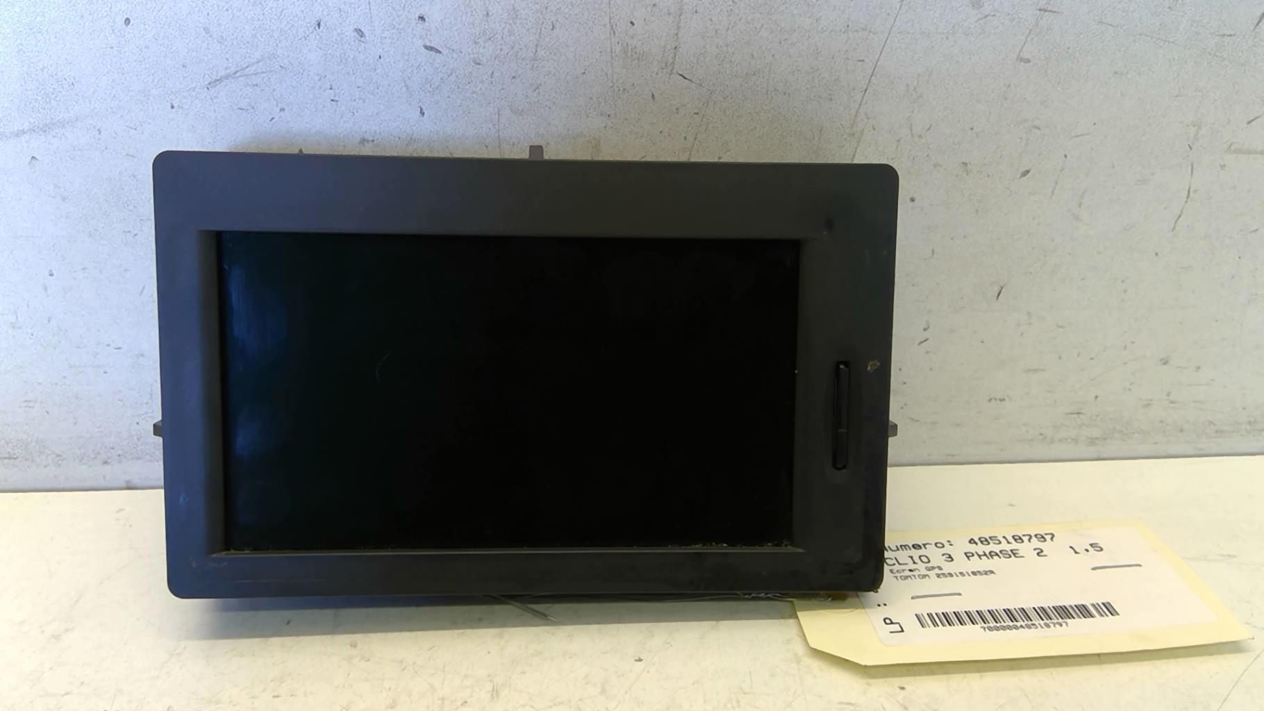 Ecran GPS RENAULT CLIO 3 PHASE 2 Diesel - 1
