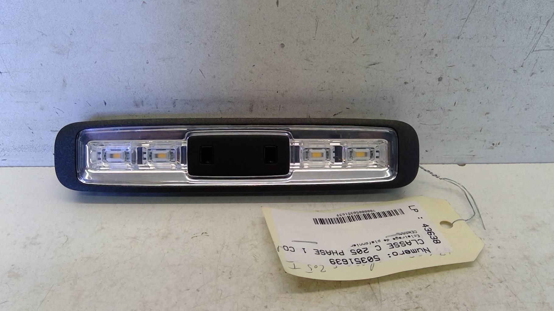 Luce di cortesia MERCEDES CLASSE C 205 PHASE 1 COUPE Diésel - 1