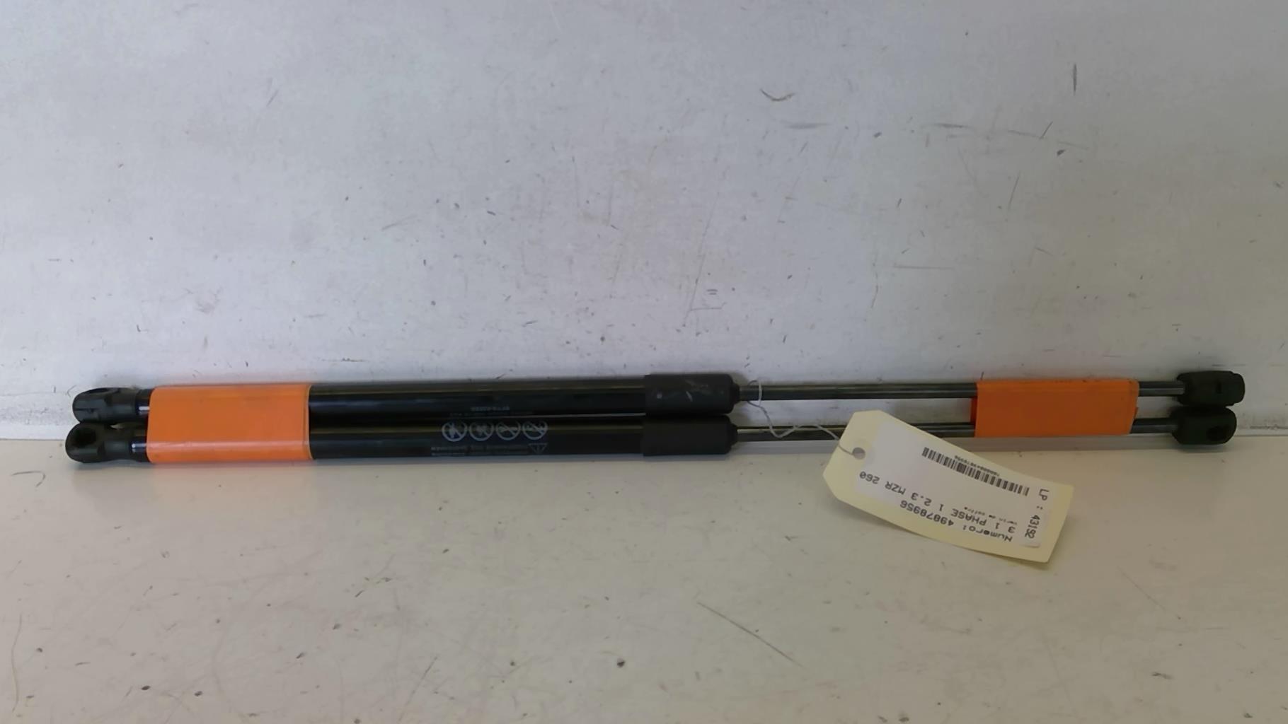 Verin de coffre MAZDA 3 2 PHASE 1 Essence - 1