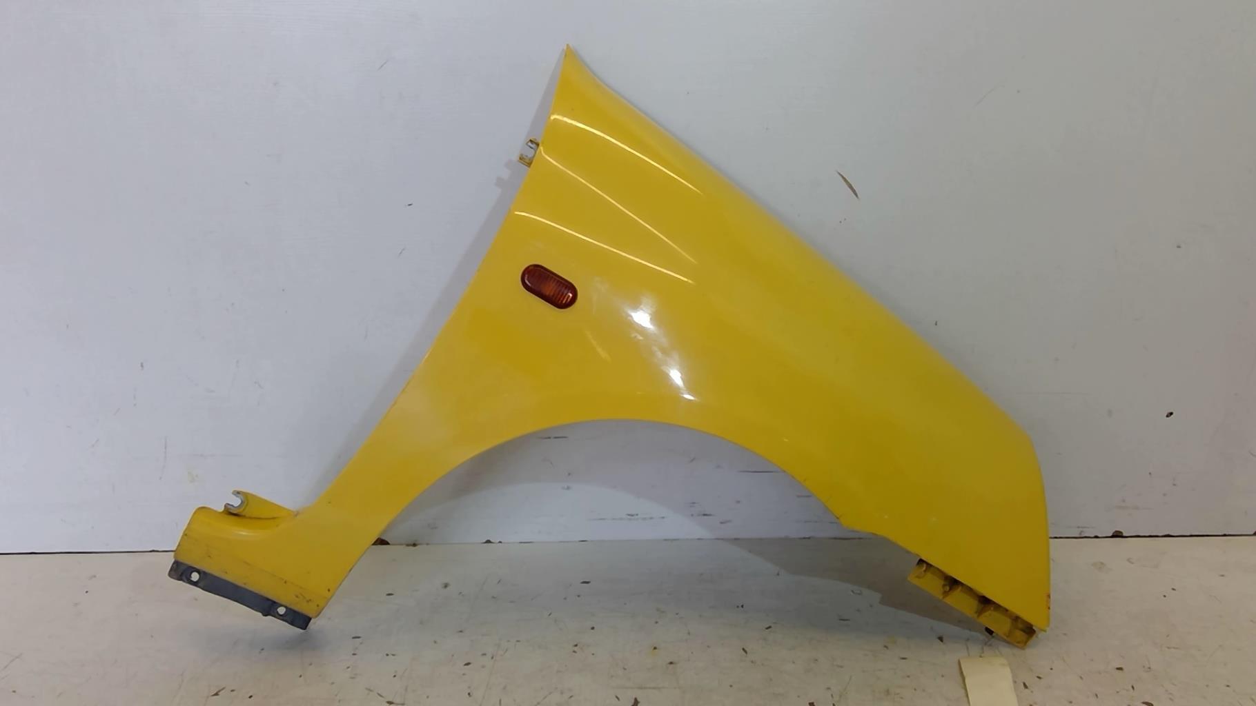 Parafango anteriore destro RENAULT CLIO 2 PHASE 2 Diésel - 1