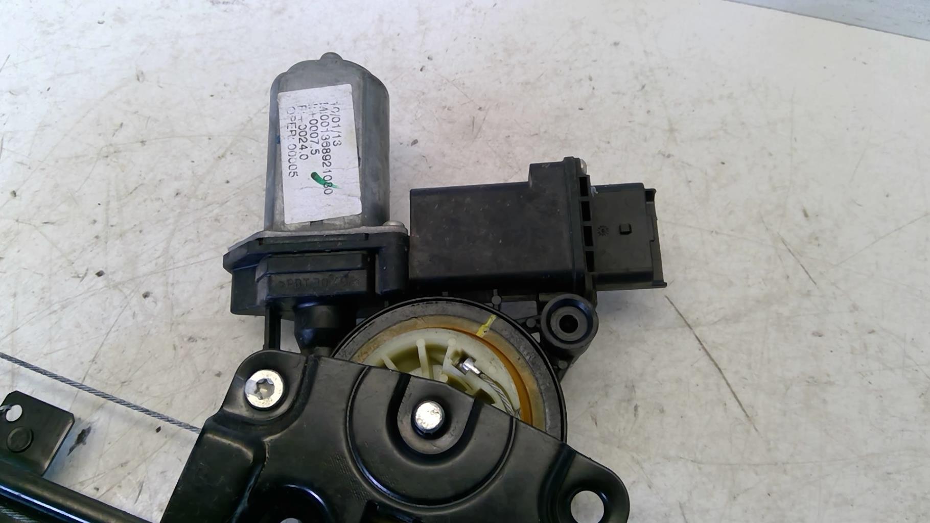 Alzacristalli elettrico anteriore destro PEUGEOT BOXER 3 PHASE 1 Diésel - 1