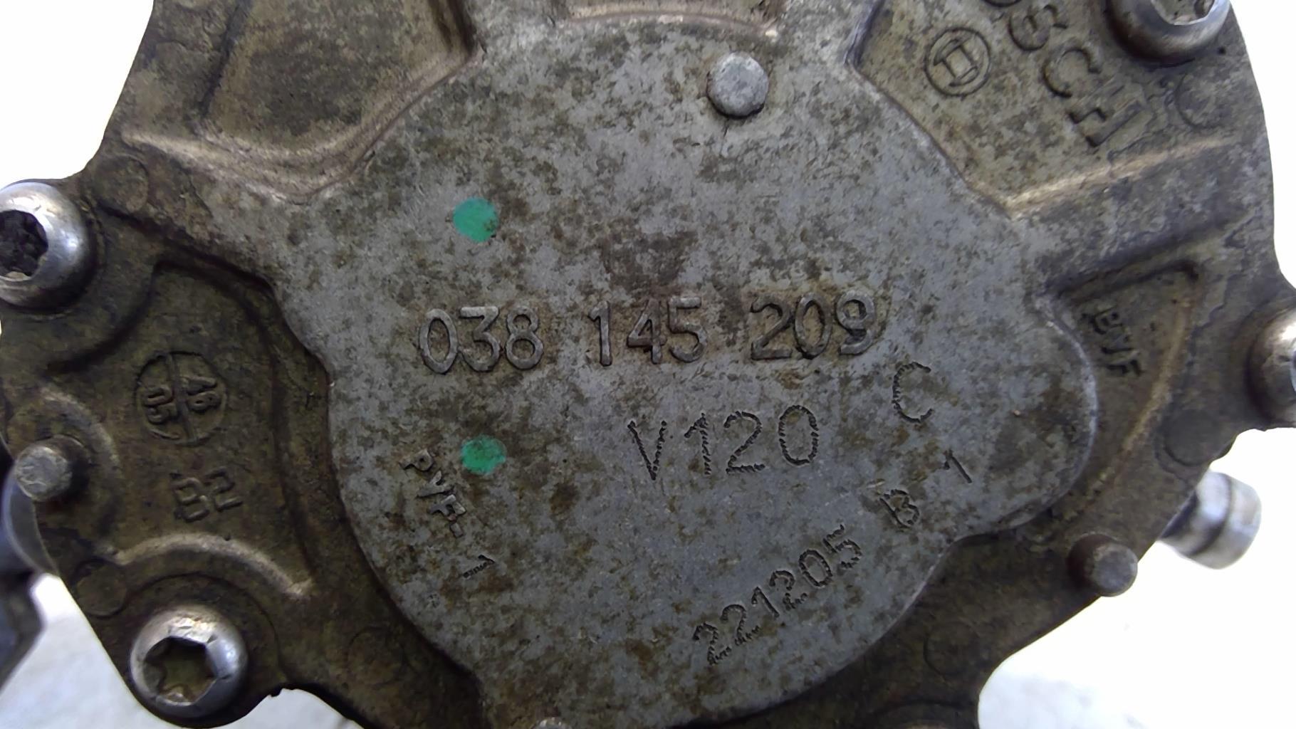 Pompe à vide VOLKSWAGEN GOLF 4  - 1