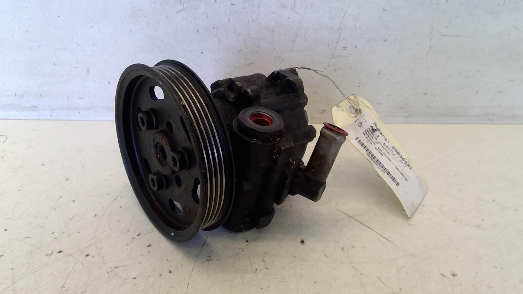 Pompe de direction AUDI A4 2 PHASE 1  - 1