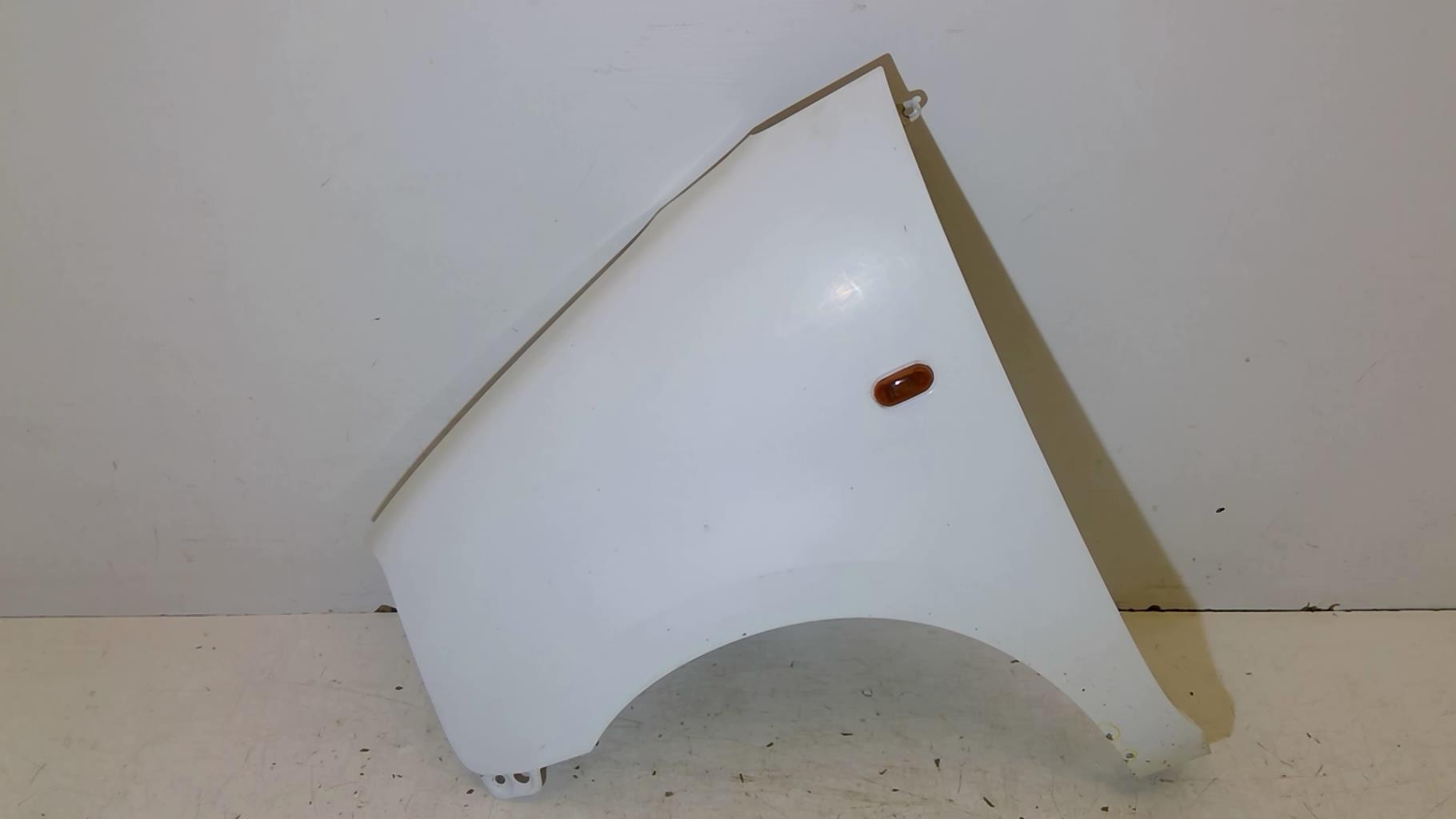 Aile avant gauche SUZUKI WAGON-R PHASE 2 Essence - 1