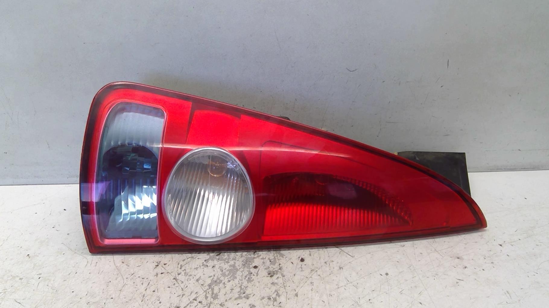 Fanale posteriore principale sinistro (luci) RENAULT ESPACE 4 PHASE 1 Diésel - 1