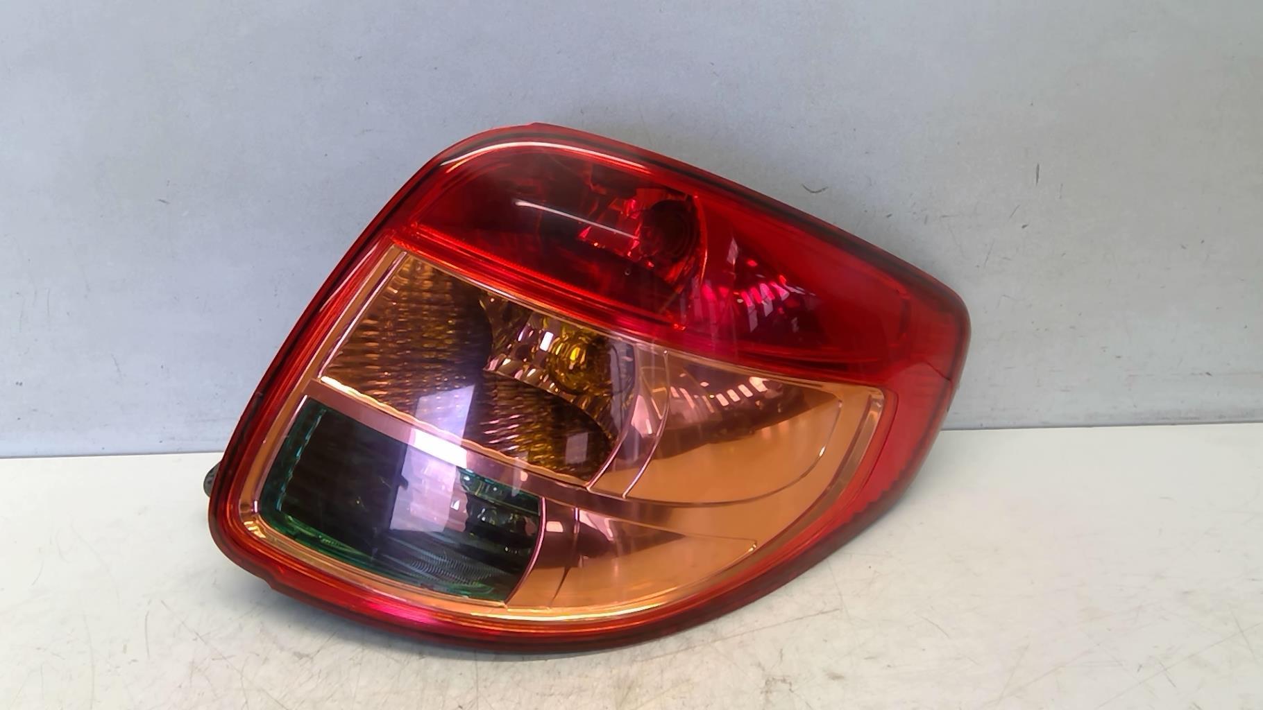 Fanale posteriore principale destro (luci) SUZUKI SX4 1 Diésel - 1