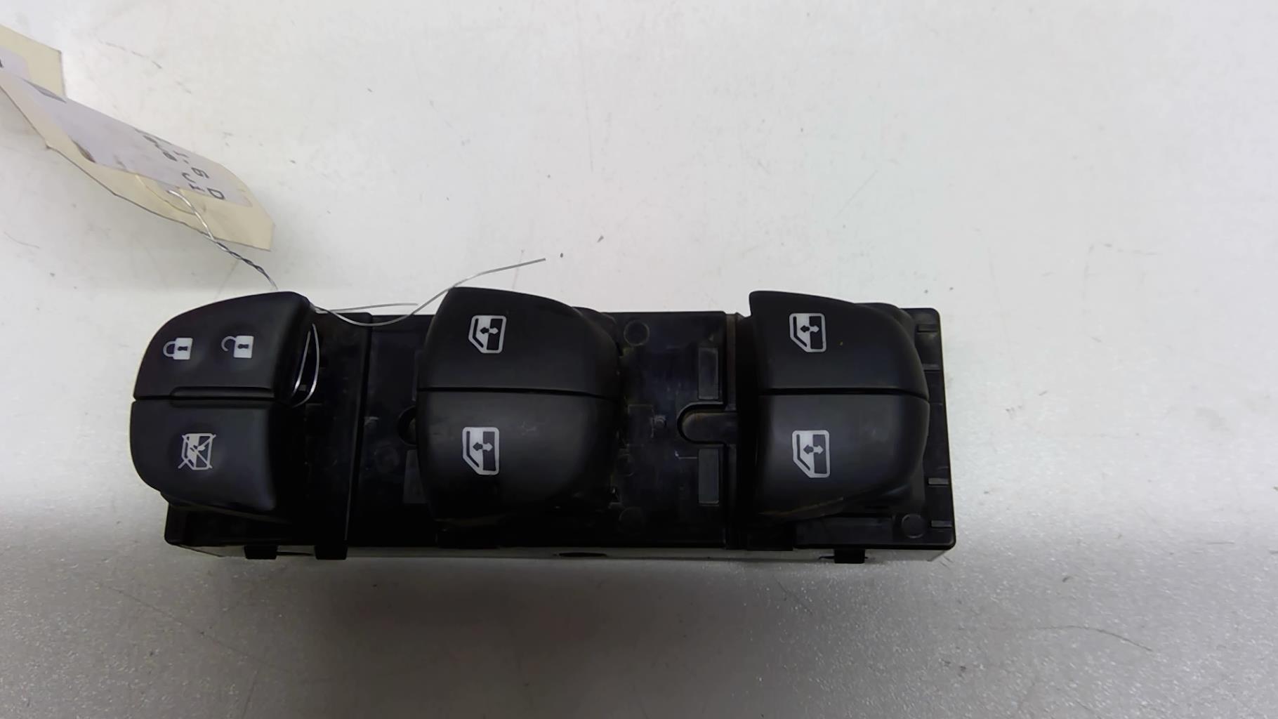 Interruttore lavacristalli anteriore sinistro NISSAN QASHQAI 2 PHASE 2 Diésel - 1