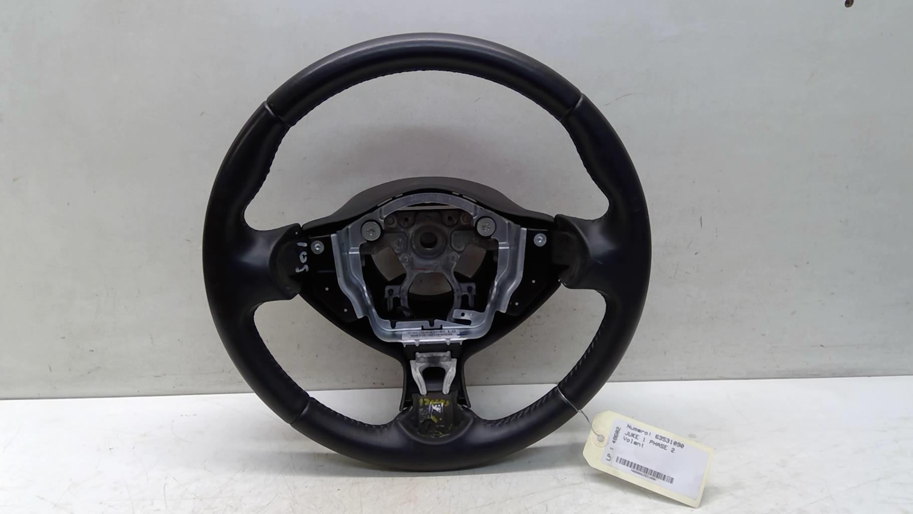 Volant NISSAN JUKE 1 PHASE 2 Essence - 1