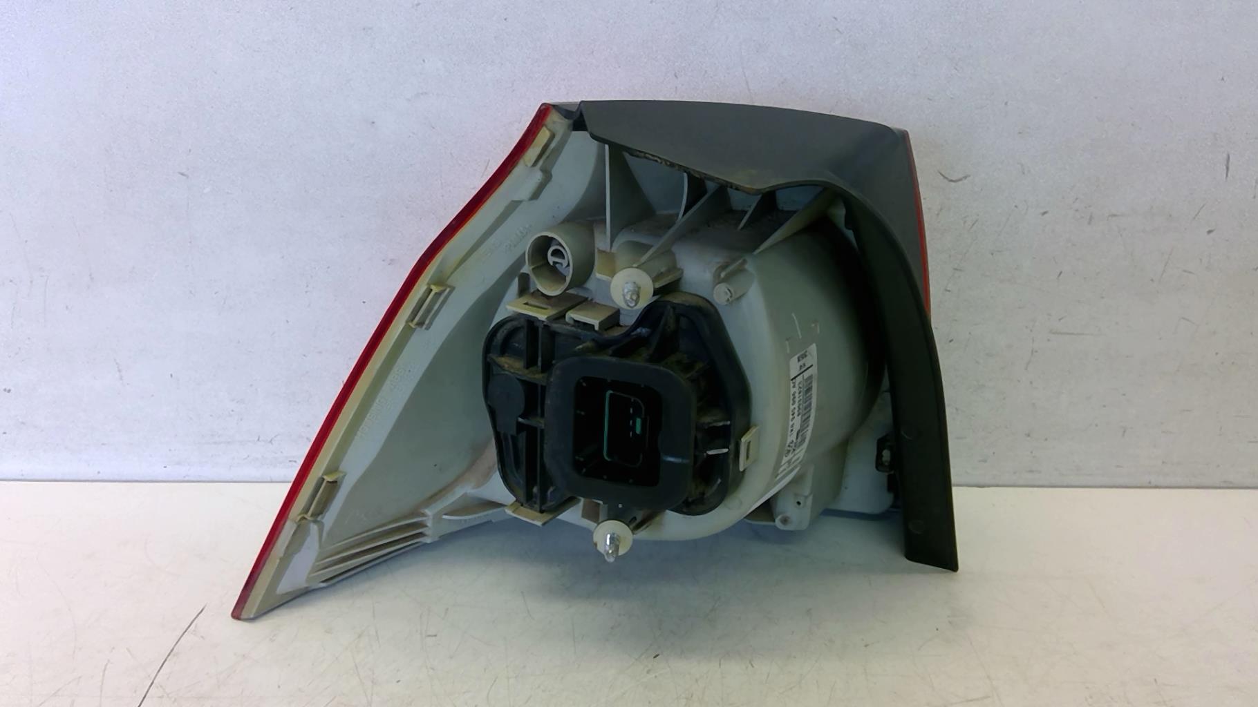 Fanale posteriore principale destro (luci) VOLKSWAGEN GOLF 5 Diésel - 1