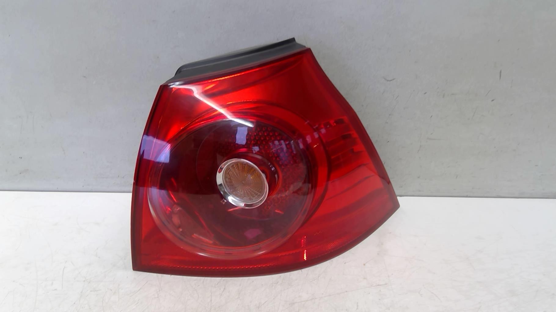 Fanale posteriore principale destro (luci) VOLKSWAGEN GOLF 5 Diésel - 1