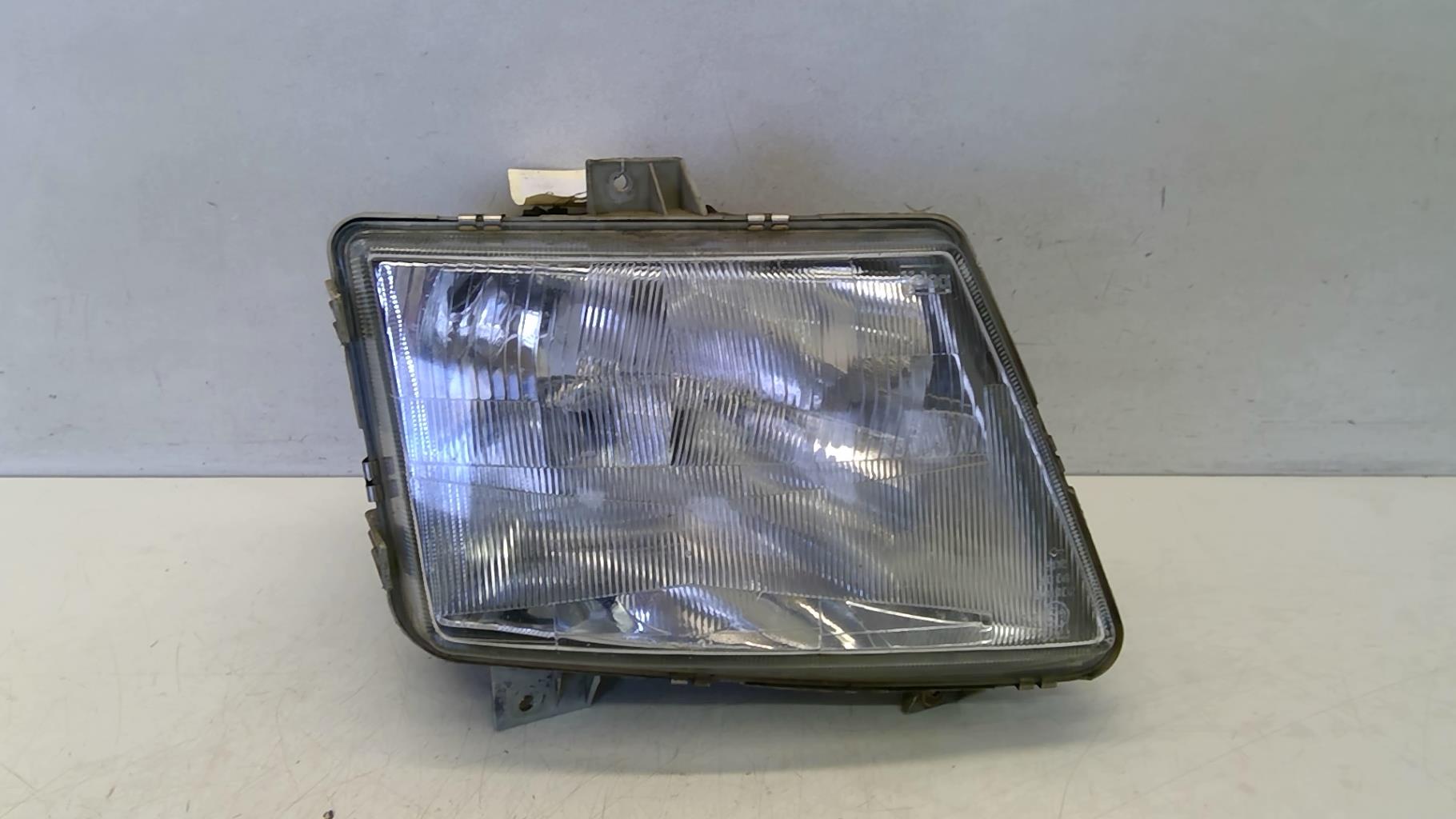 Gruppo ottico anteriore principale destro (luci)(faro) MERCEDES VITO 638 Diésel - 1