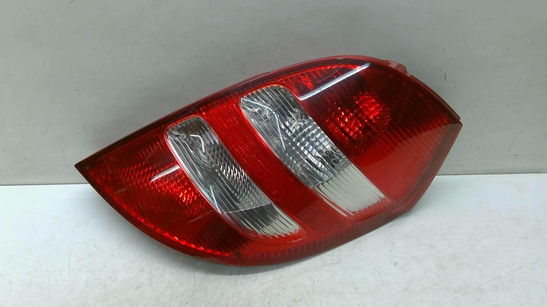 Fanale posteriore principale destro (luci) MERCEDES CLASSE A 169 PHASE 1 Gasolina - 1