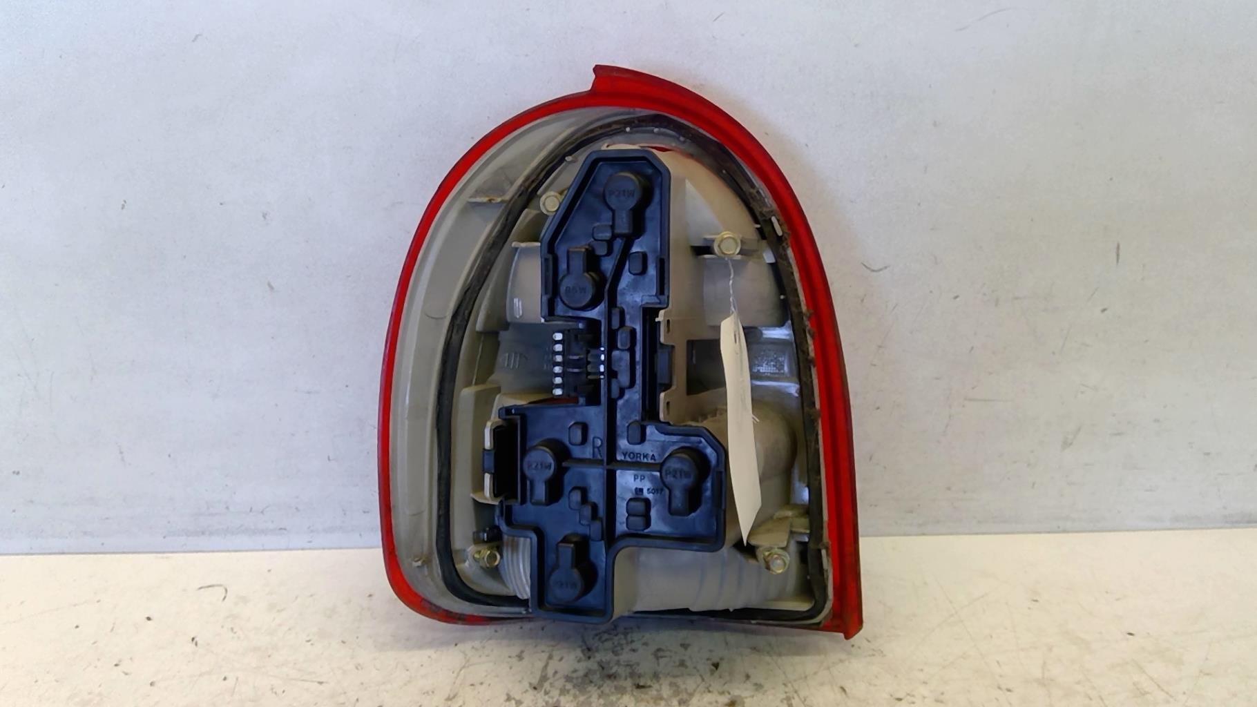 Fanale posteriore principale destro (luci) OPEL CORSA B PHASE 2 Diésel - 1
