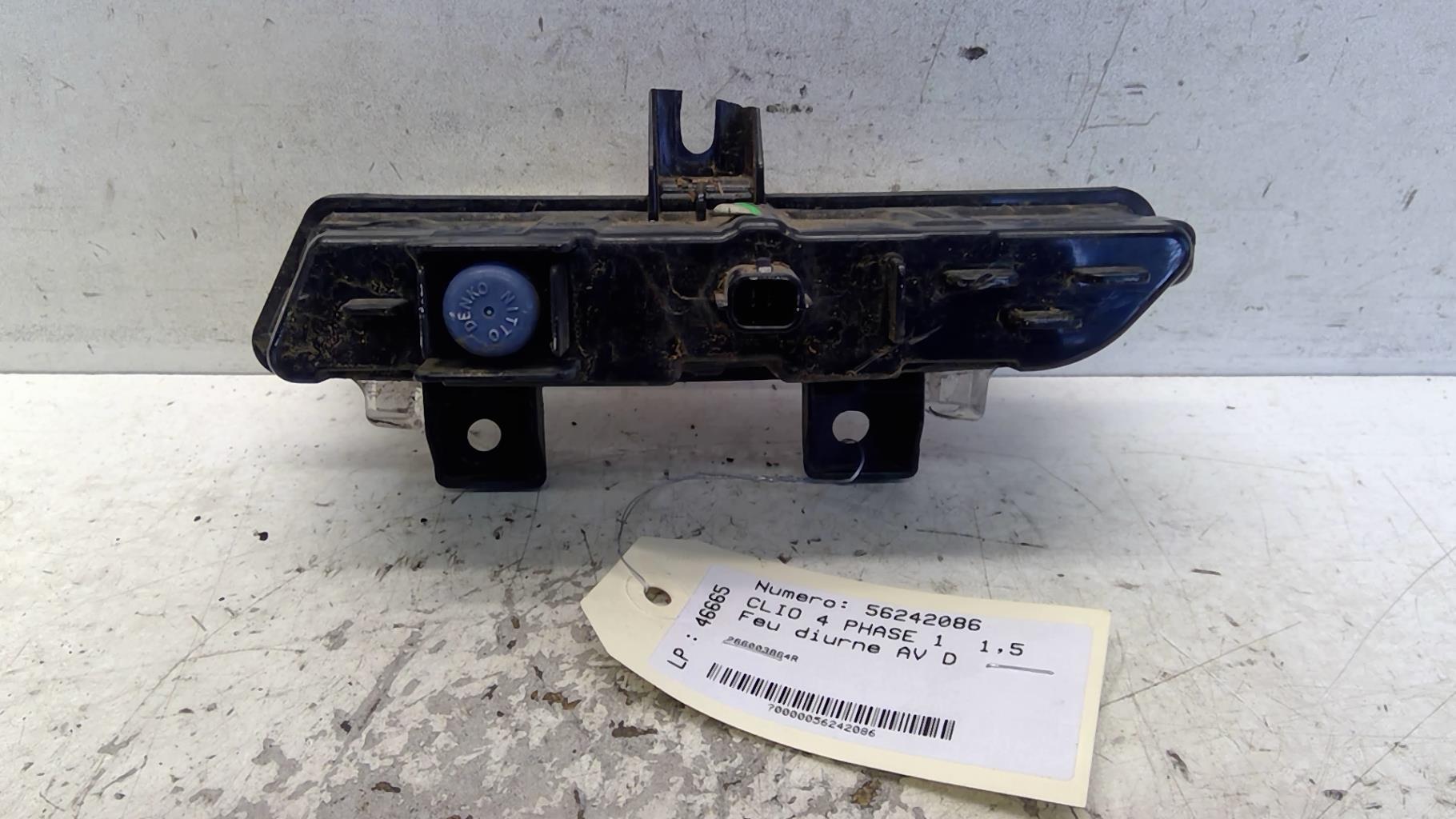 Feu diurne avant droit RENAULT CLIO 4 PHASE 1 Diesel - 1