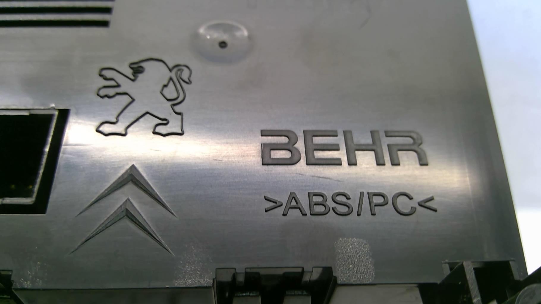 Commande chauffage PEUGEOT 3008 1 PHASE 1 Diesel/Hybride - 1
