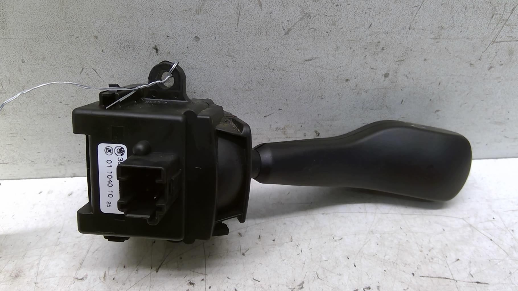 Commodo phare BMW X3 E83 PHASE 2 Diesel - 1
