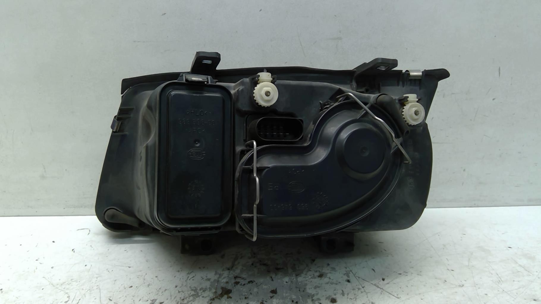 Gruppo ottico anteriore principale destro (luci)(faro) VOLKSWAGEN BORA Diésel - 1