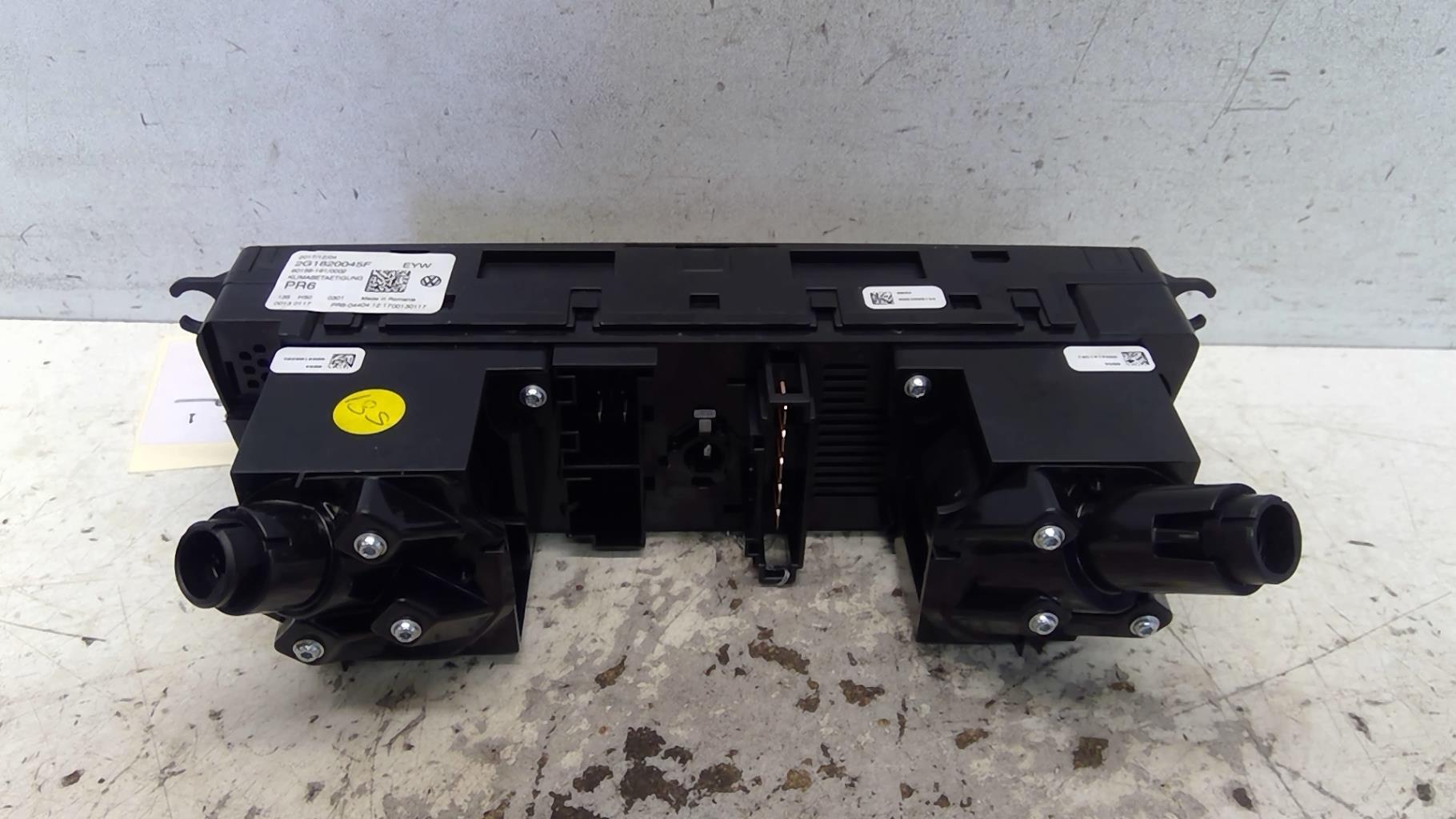 Commande chauffage VOLKSWAGEN POLO 6 PHASE 1 Essence - 1