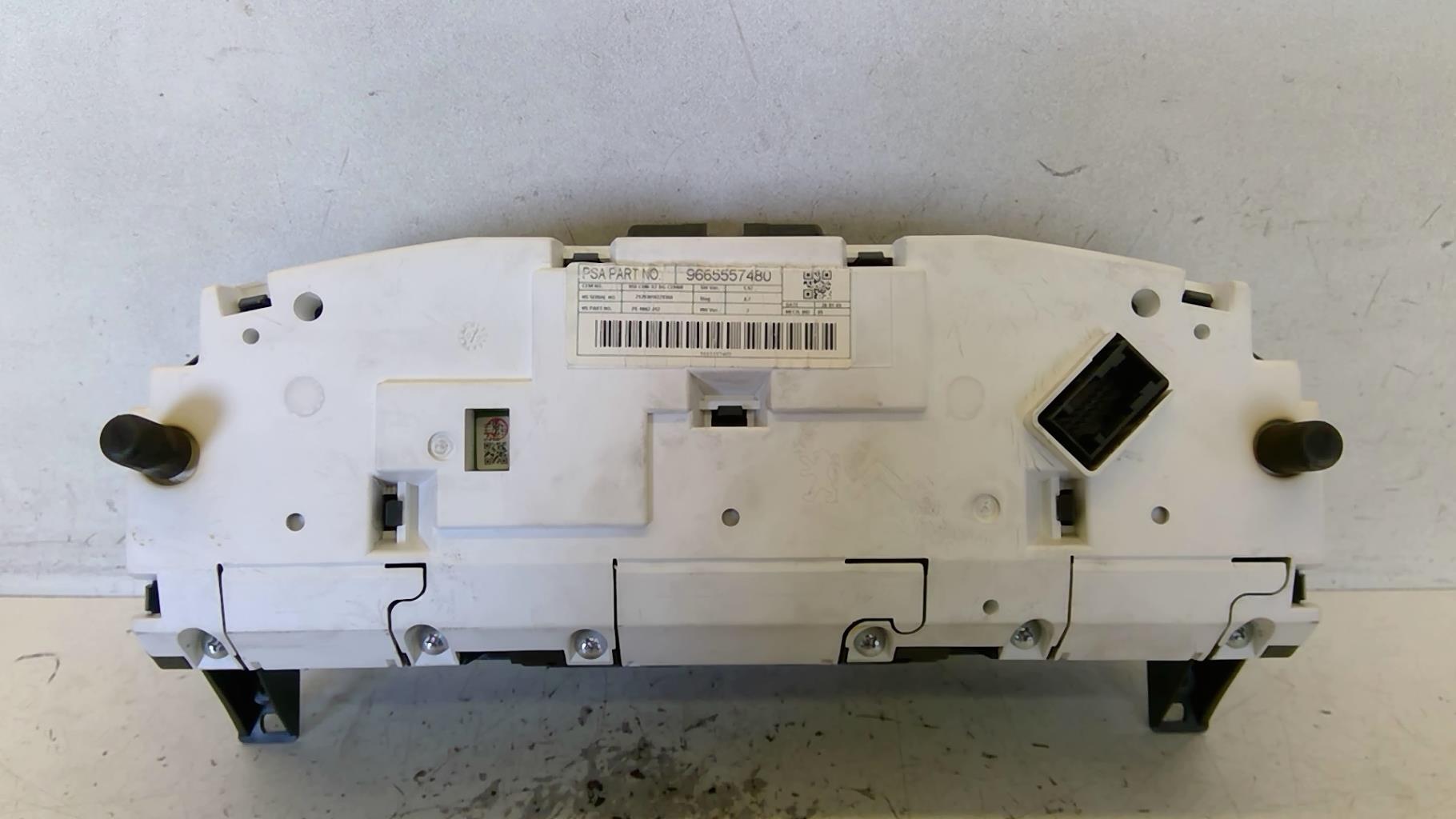 Compteur CITROEN C5 2 BREAK Diesel - 1